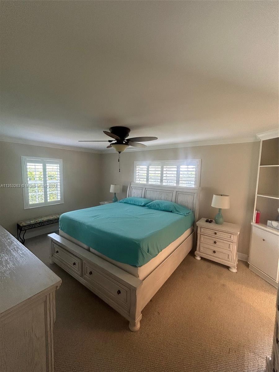 SEVEN GROVES - Residential