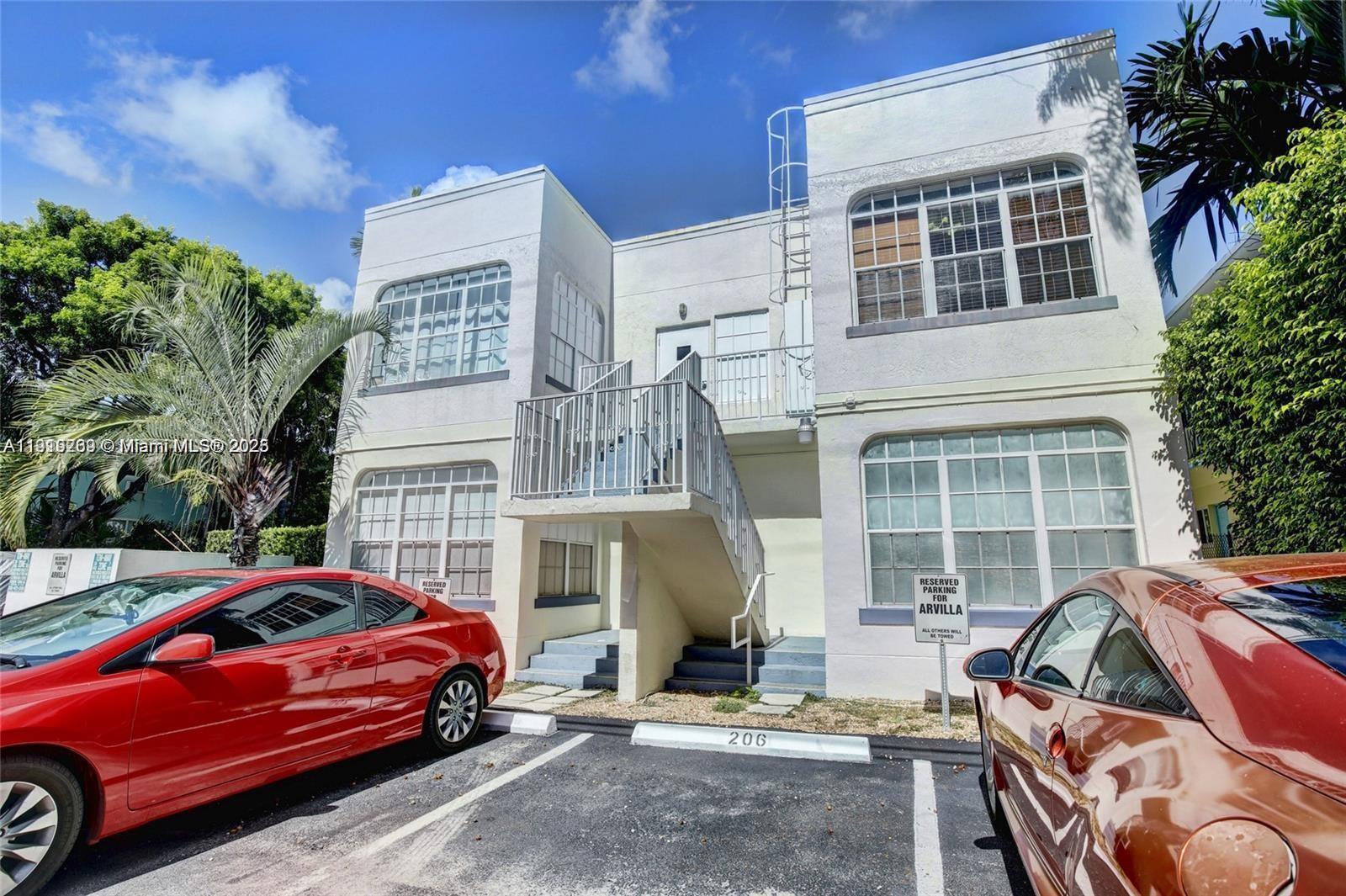 ARVILLA CONDO - Residential