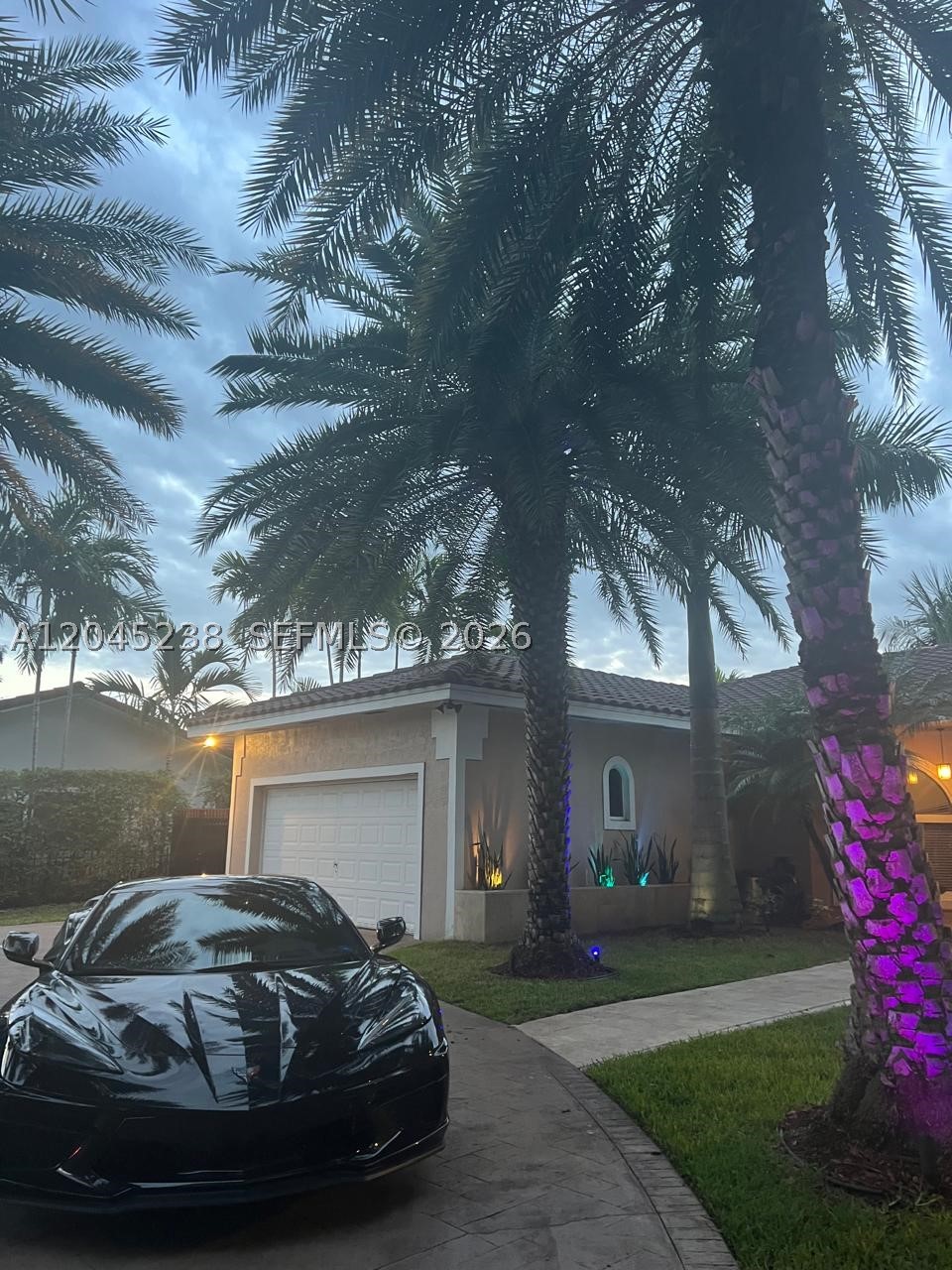 GRIFFING BISCAYNE PK EST - Residential