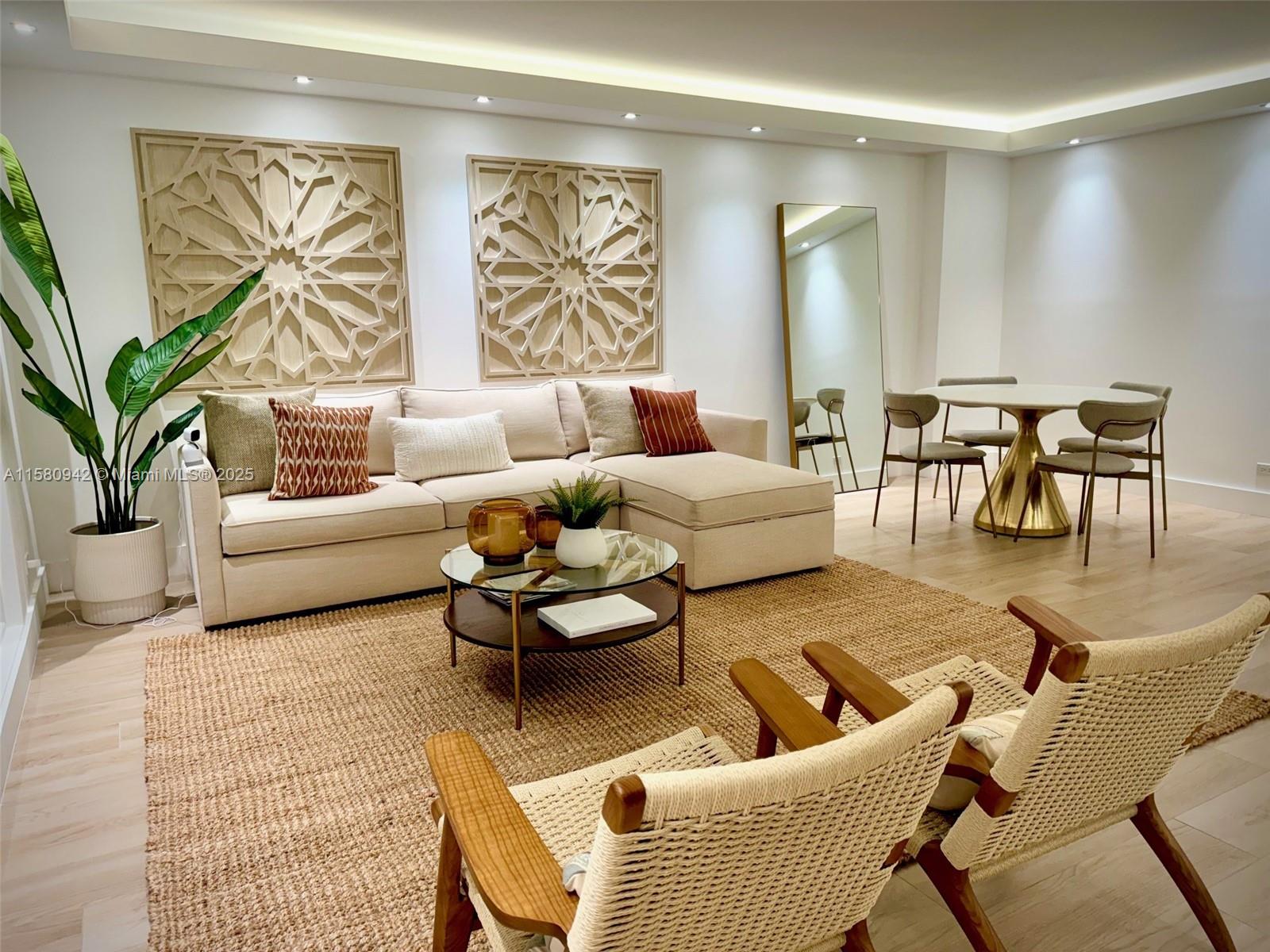 RONEY PALACE CONDO - Residential