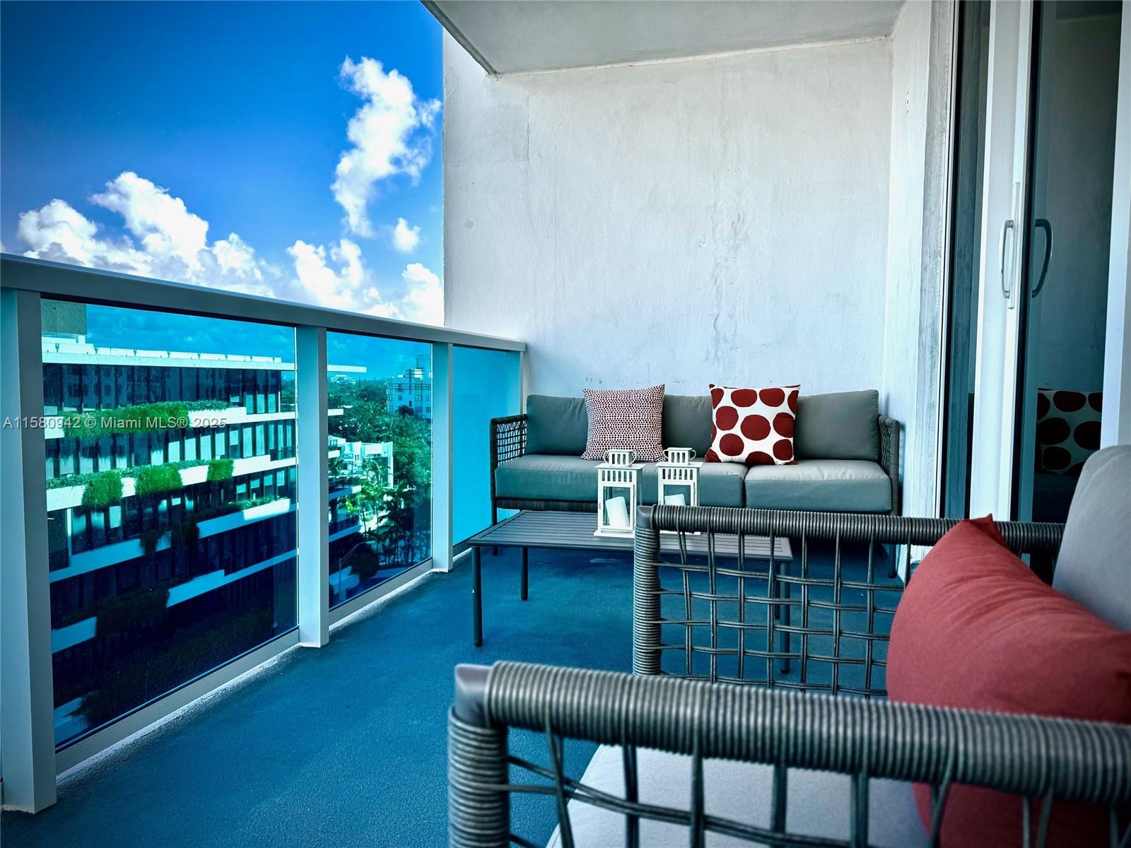RONEY PALACE CONDO - Residential