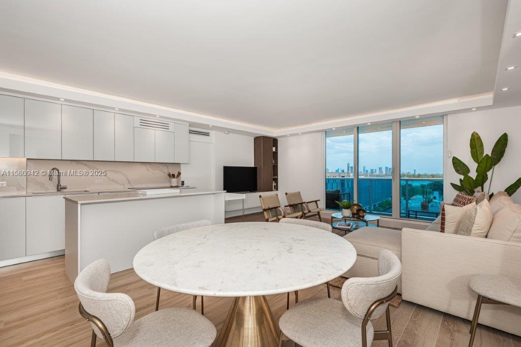 Unique gem at Roney Palace. The unit was completely gutted and remodeled. New Plumbing, new electric system, and new layout configuration with 2 bed and 2 baths. One of the kinds with beautiful city and bay views inside one of South Beach’s trendiest addresses. Situated inside the same building as the luxurious 1 Hotel, Roney Palace residents enjoy the best of South Beach with access to 3 oceanfront swimming pools, a hot tub and beach service.