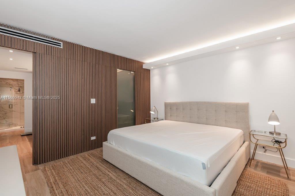 RONEY PALACE CONDO - Residential