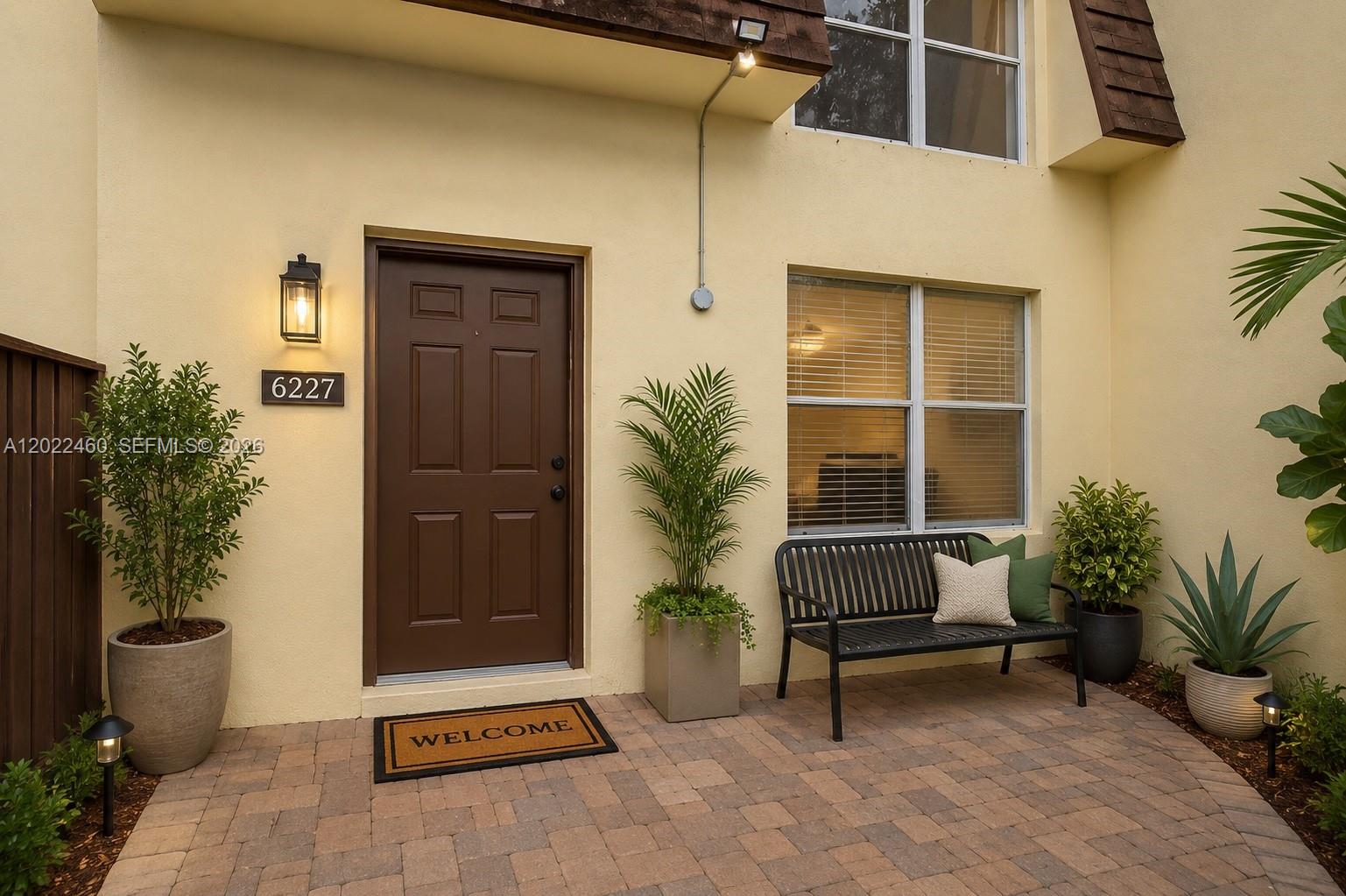 TOWNHOUSES AT NOVA - Residential