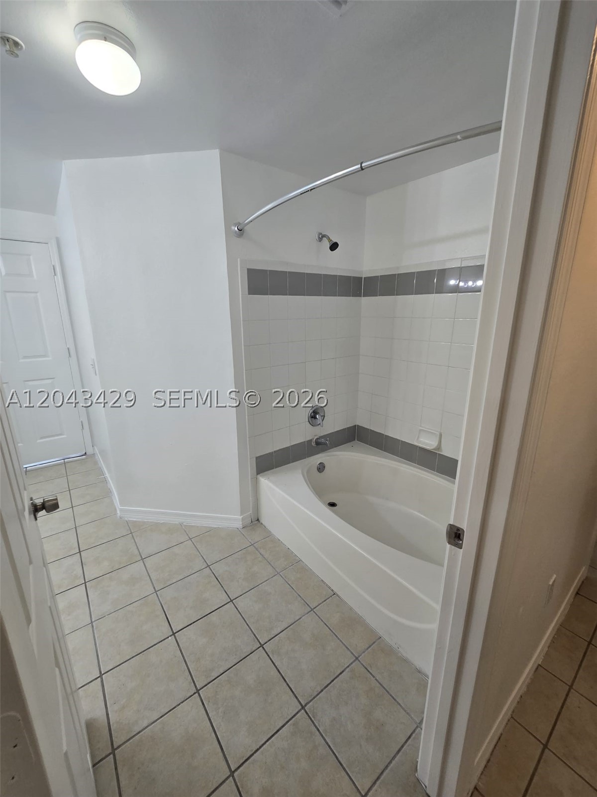 HAMPTONS/METROWEST - Residential