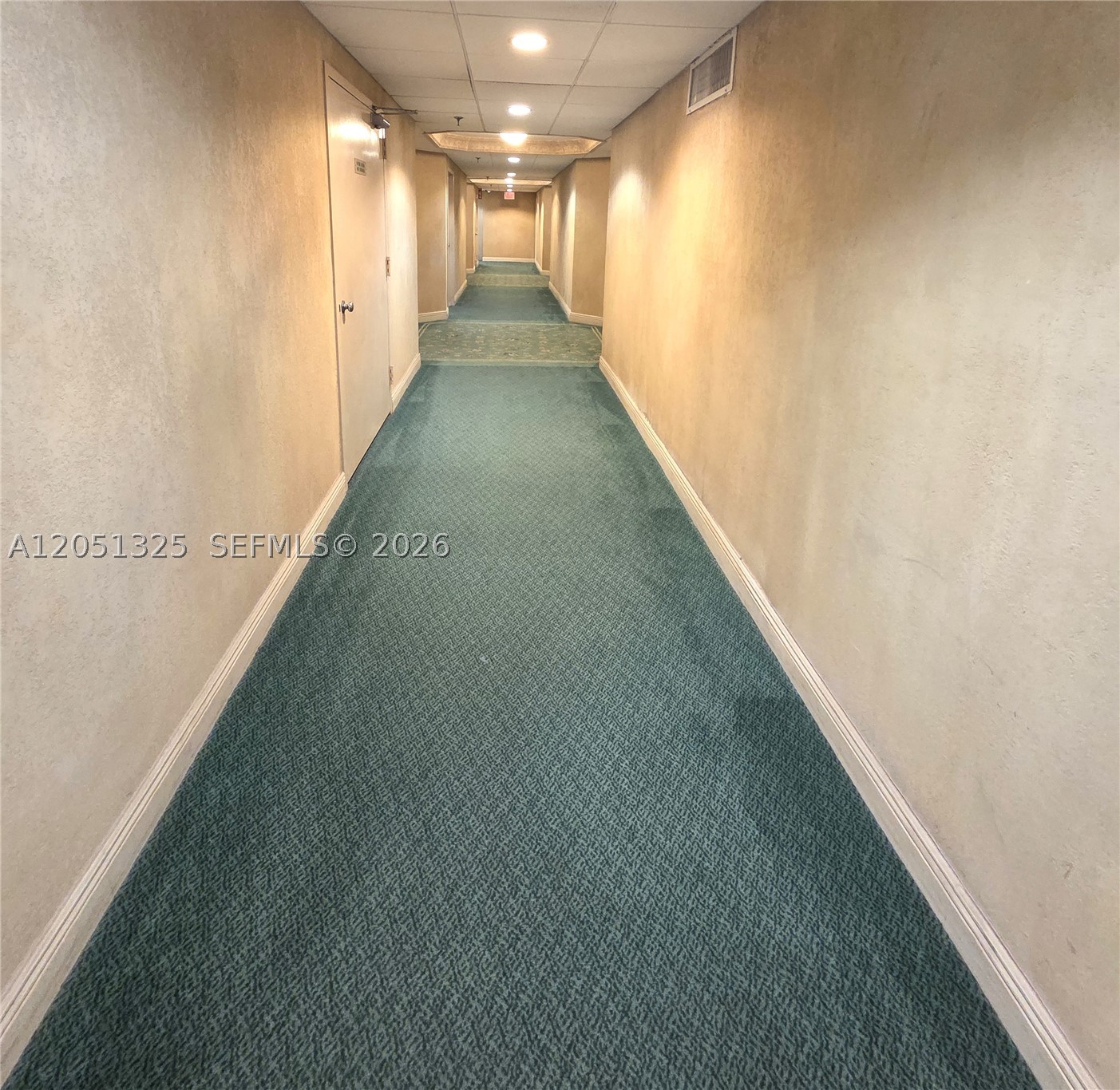 OCEANFRONT PLAZA CONDO - Residential Lease