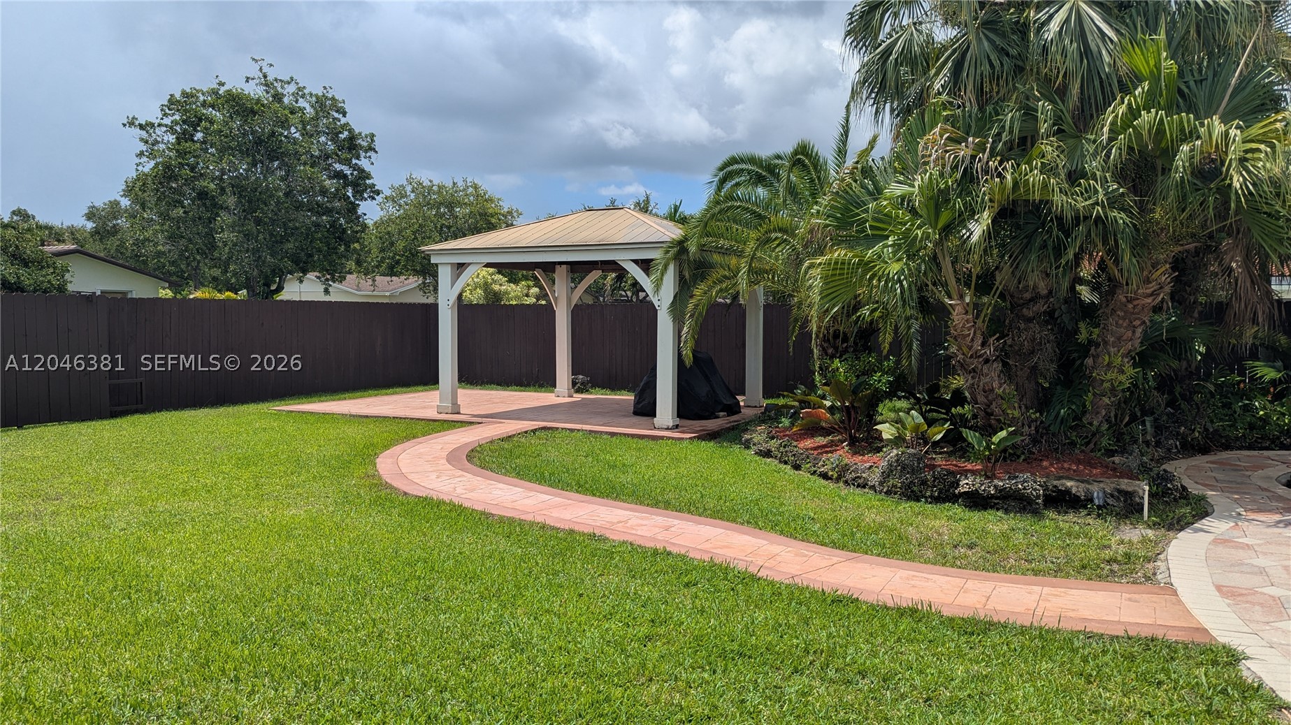 PINE ACRES SEC 3 - Residential