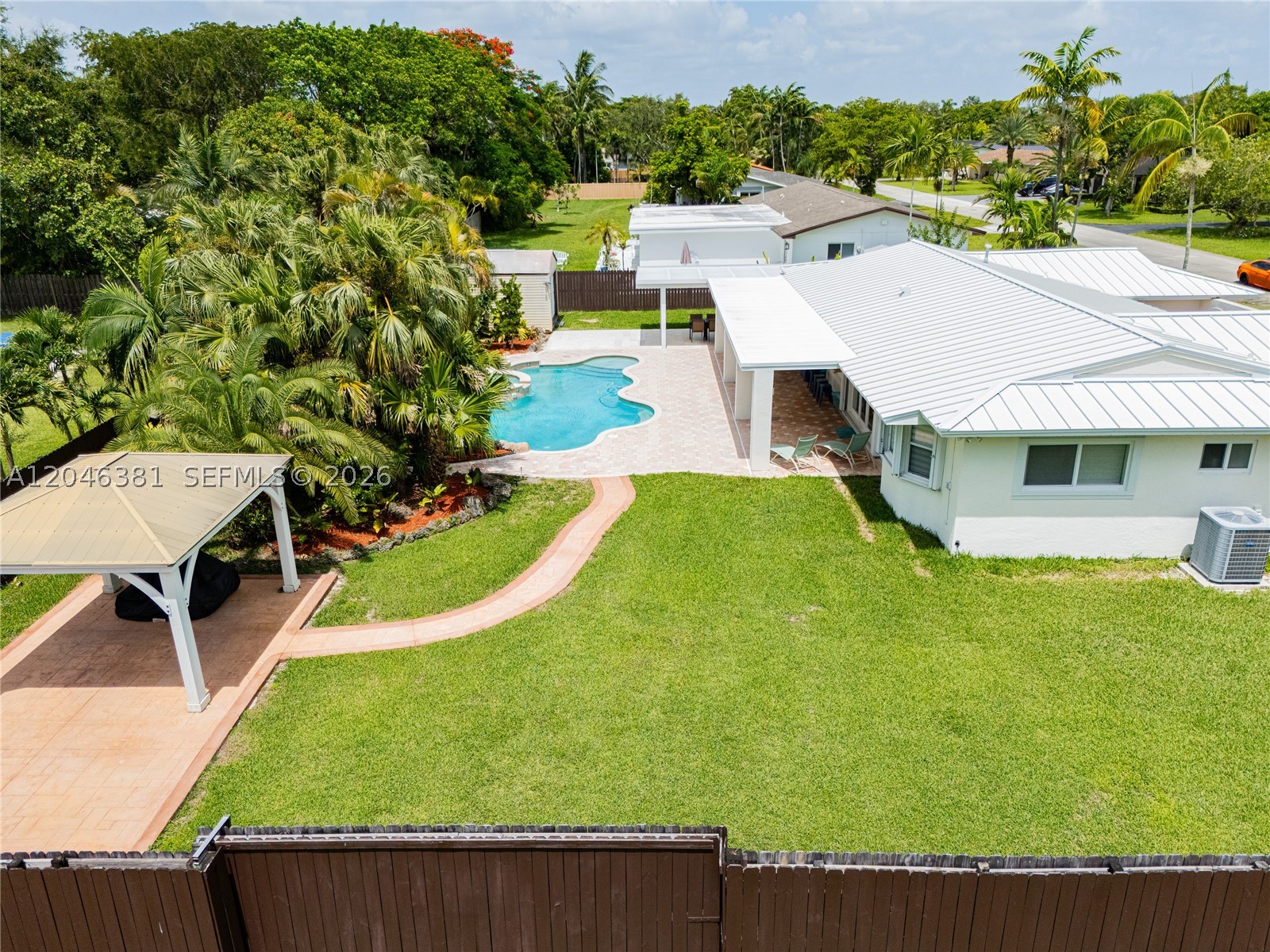 PINE ACRES SEC 3 - Residential