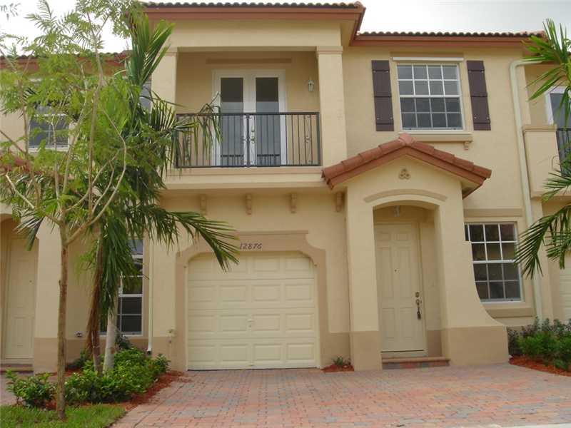 COURTS AT TUSCANY - Residential Lease