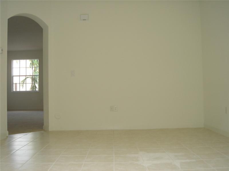 COURTS AT TUSCANY - Residential Lease