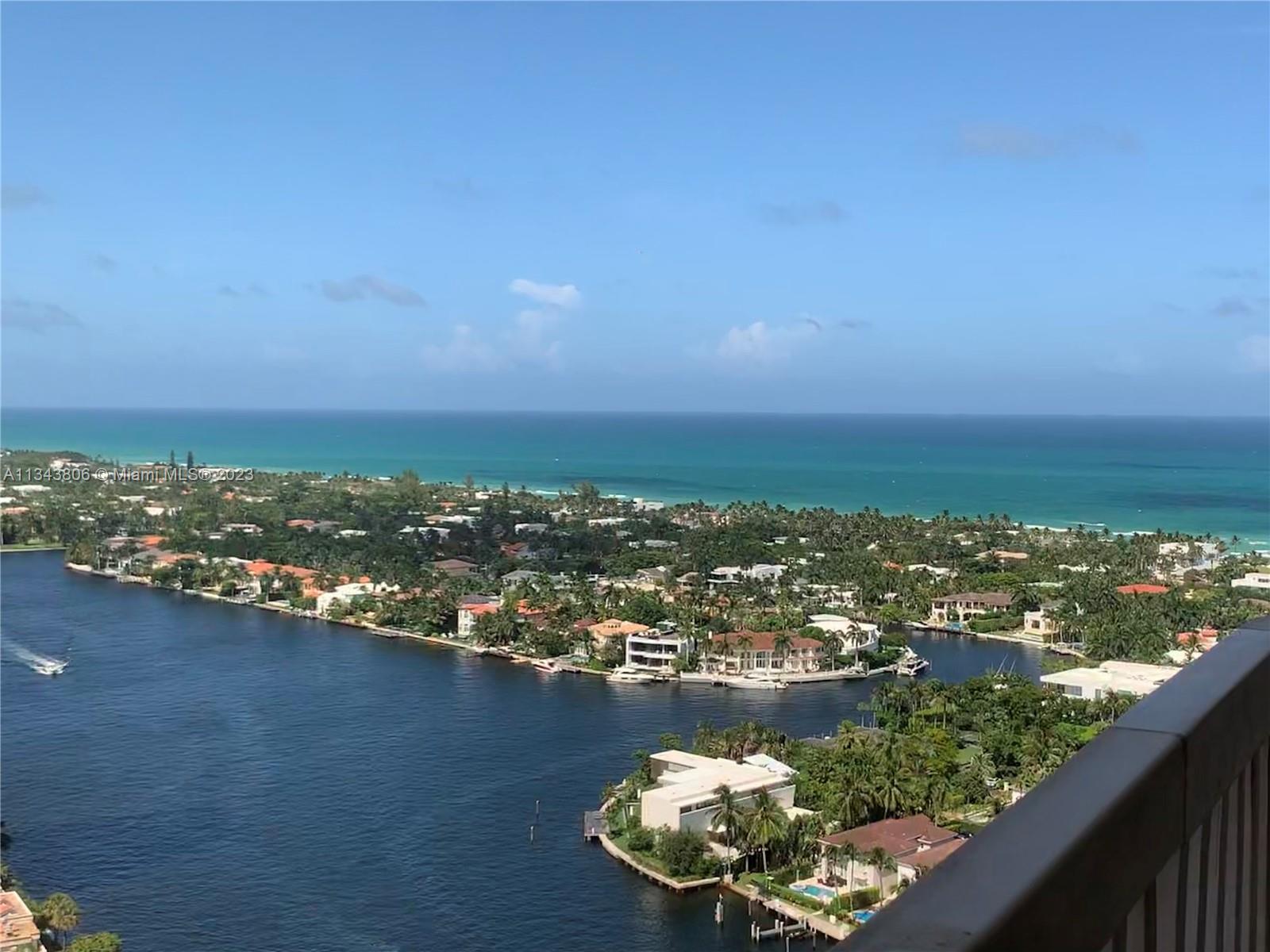 REDUCED $107k TO SELL. RENOVATED 2/2 UNIT WITH PANORAMIC VIEWS OF THE OCEAN, INTRACOSTAL, AND MARINA. MOVE-IN CONDITION. STAINLESS STEEL APPLIANCES, HUGE MASTER BEDROOM. LOCATED IN THE HEART OF AVENTURA, WITHIN WALKING DISTANCE OF THE MALL, PARKS, AND HOUSES OF WORSHIP. RESORT-STYLE AMENITIES.