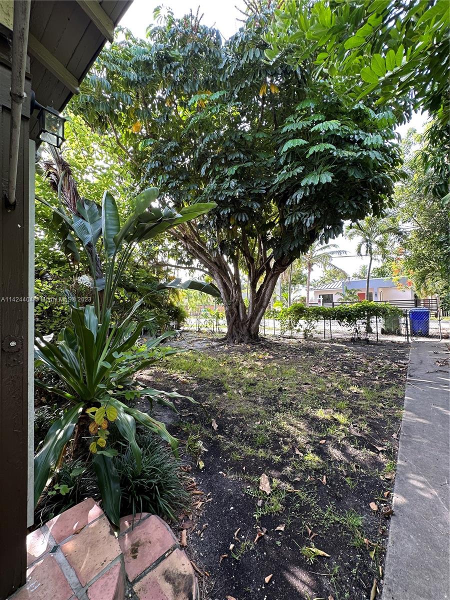STUART TERRACE - Residential Lease