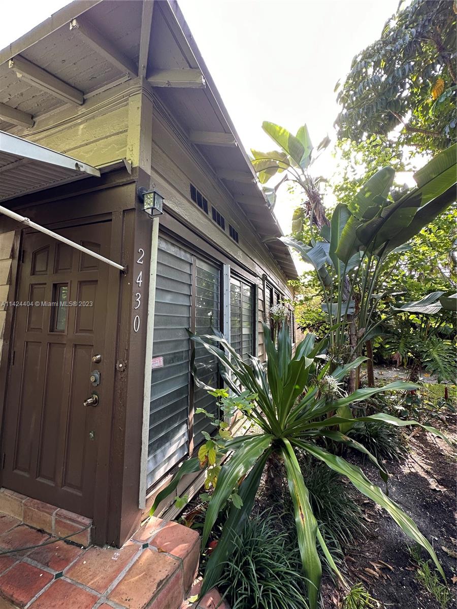 STUART TERRACE - Residential Lease