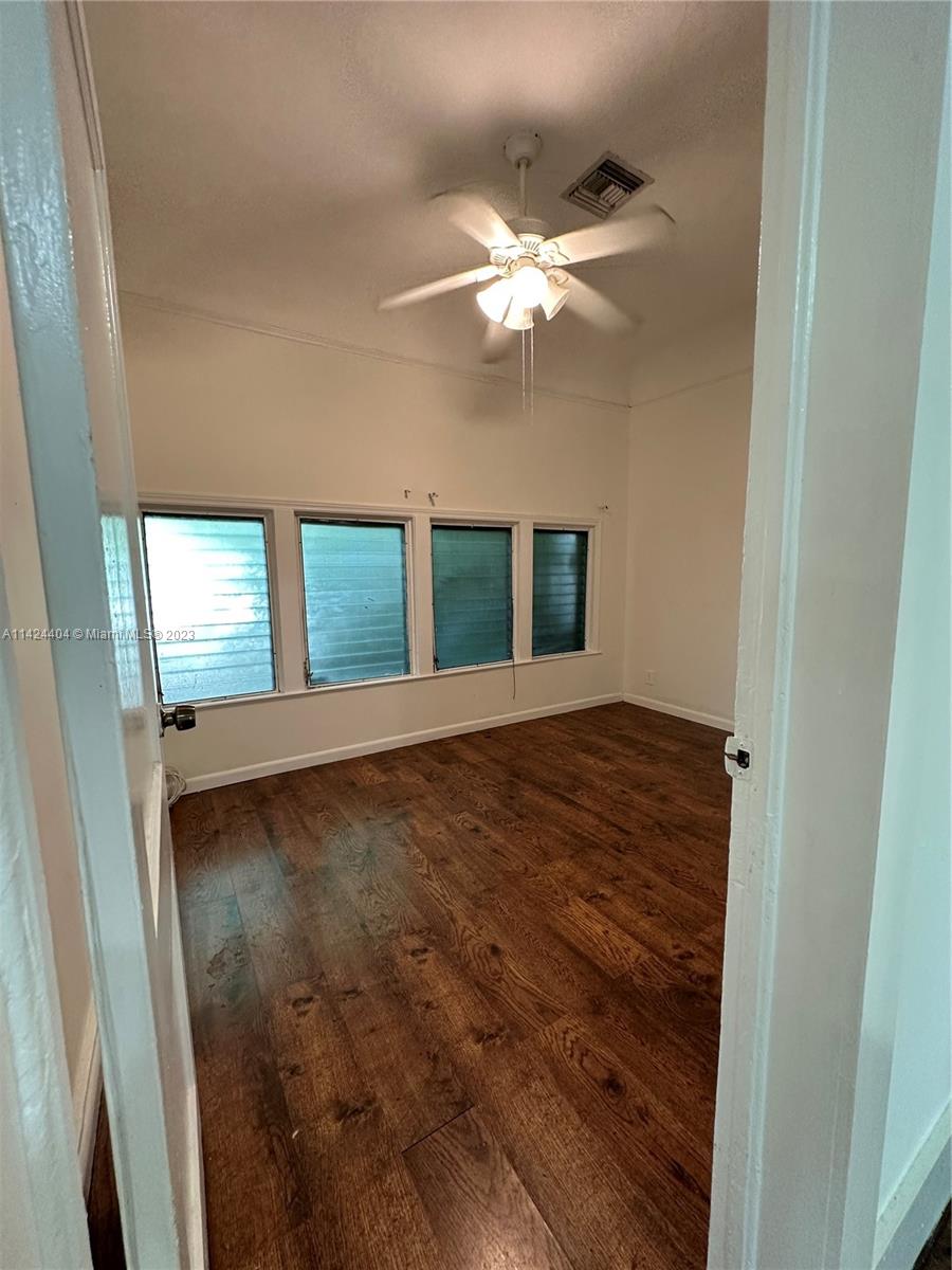 STUART TERRACE - Residential Lease