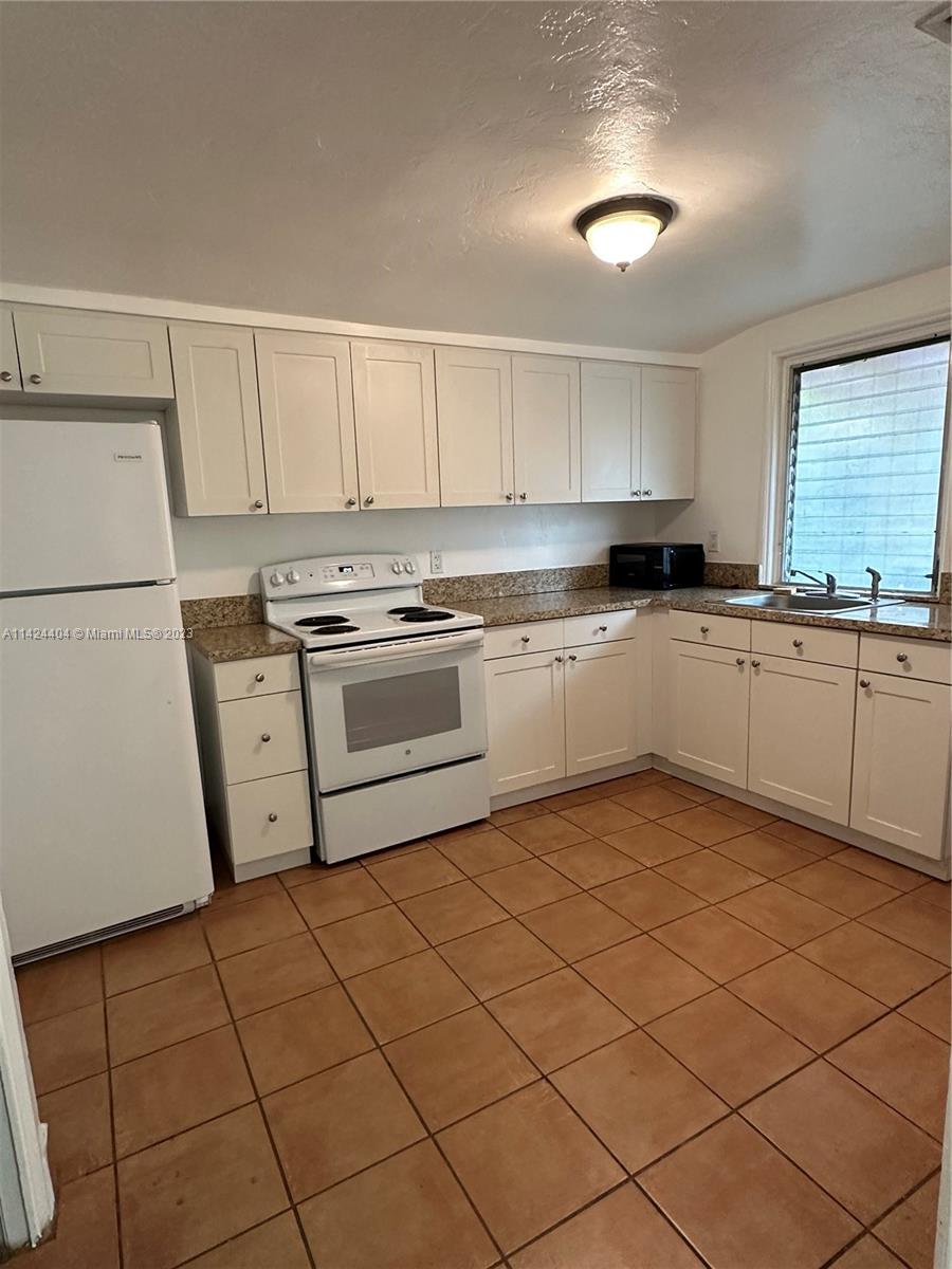 STUART TERRACE - Residential Lease