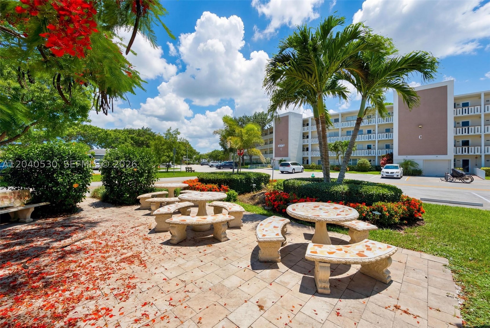 ASHBY C CONDO - Residential