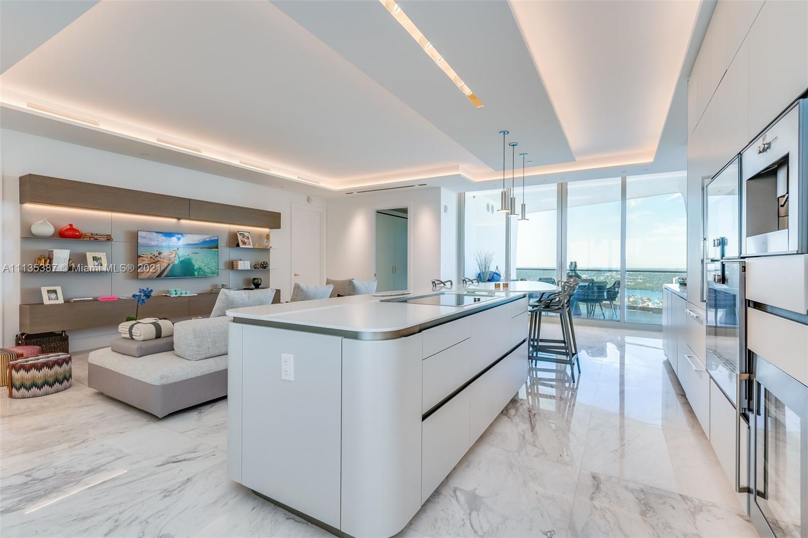 JADE SIGNATURE CONDO - Residential