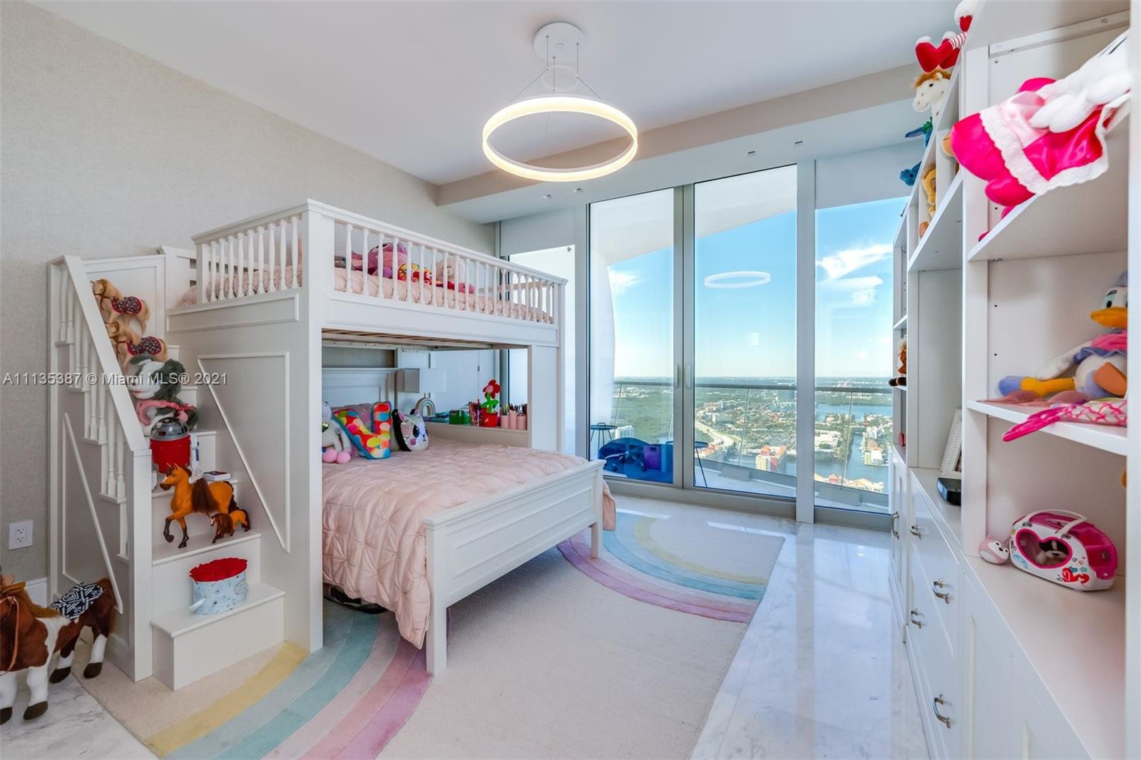 JADE SIGNATURE CONDO - Residential