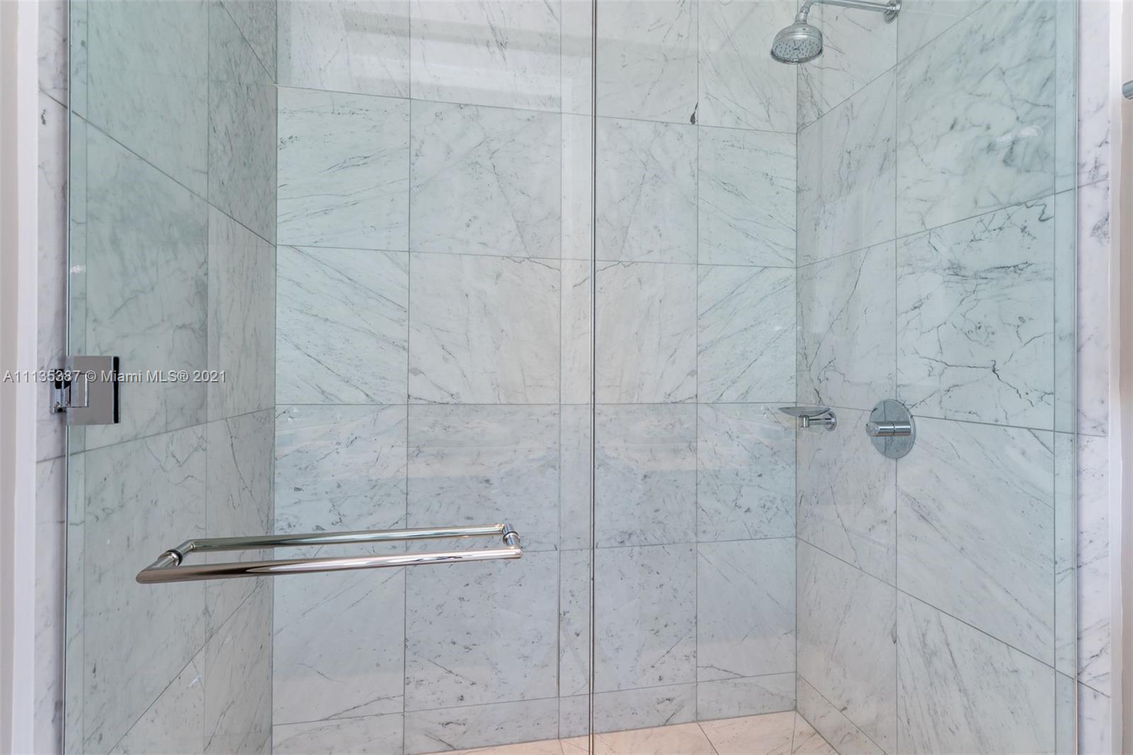 JADE SIGNATURE CONDO - Residential