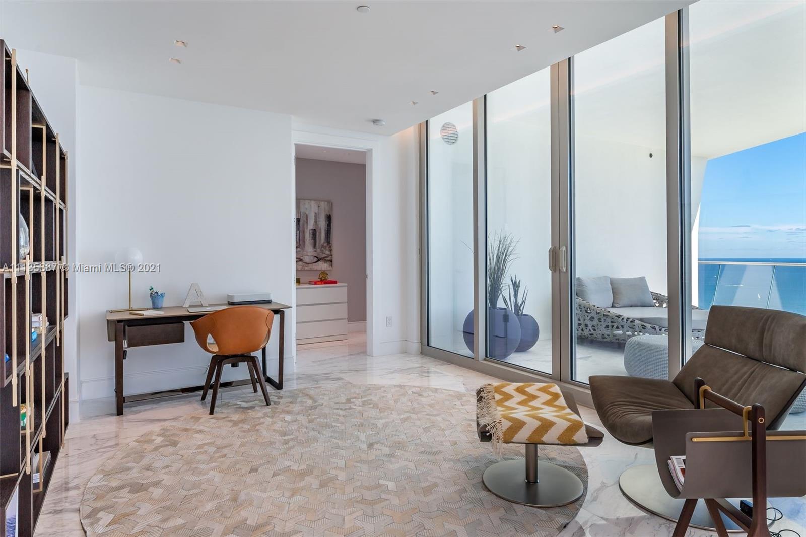 JADE SIGNATURE CONDO - Residential