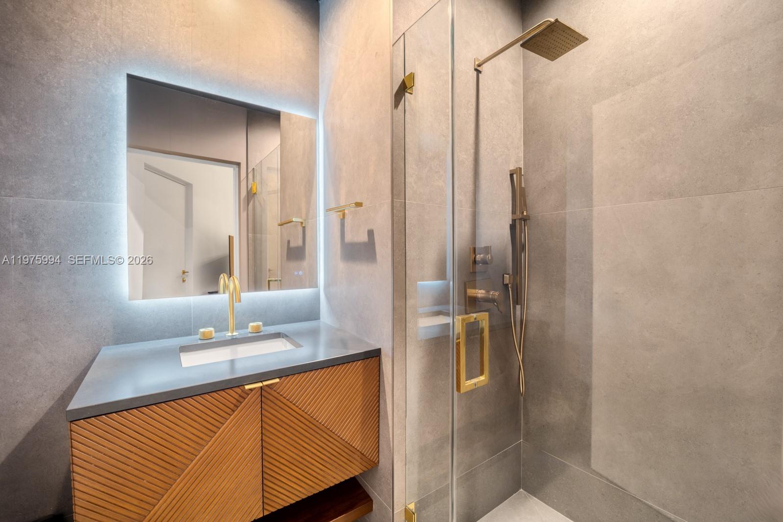 BISCAYNE BEACH CONDO - Residential