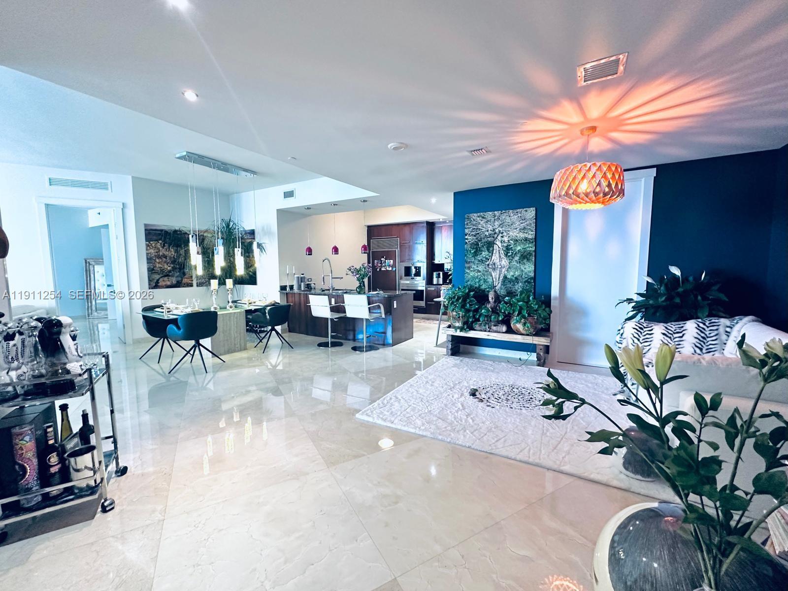 TDR TOWER I CONDO - Residential