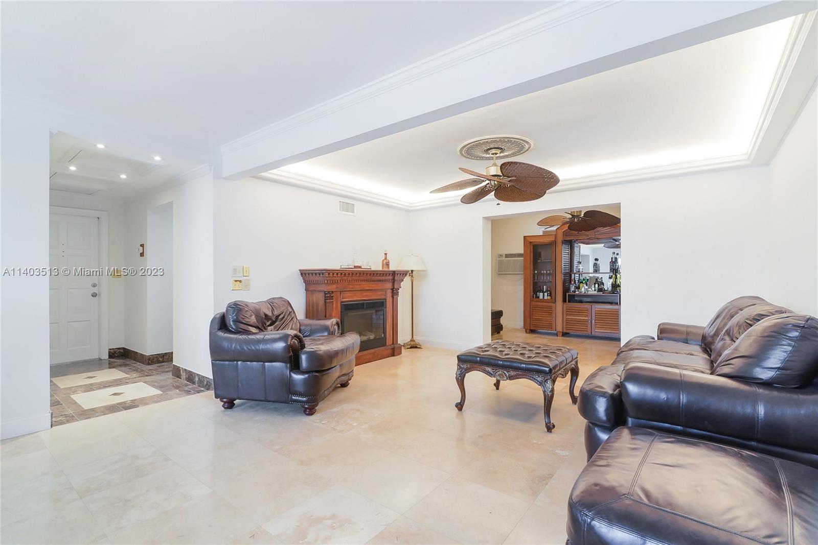 FOUR SEASONS CONDO - Residential