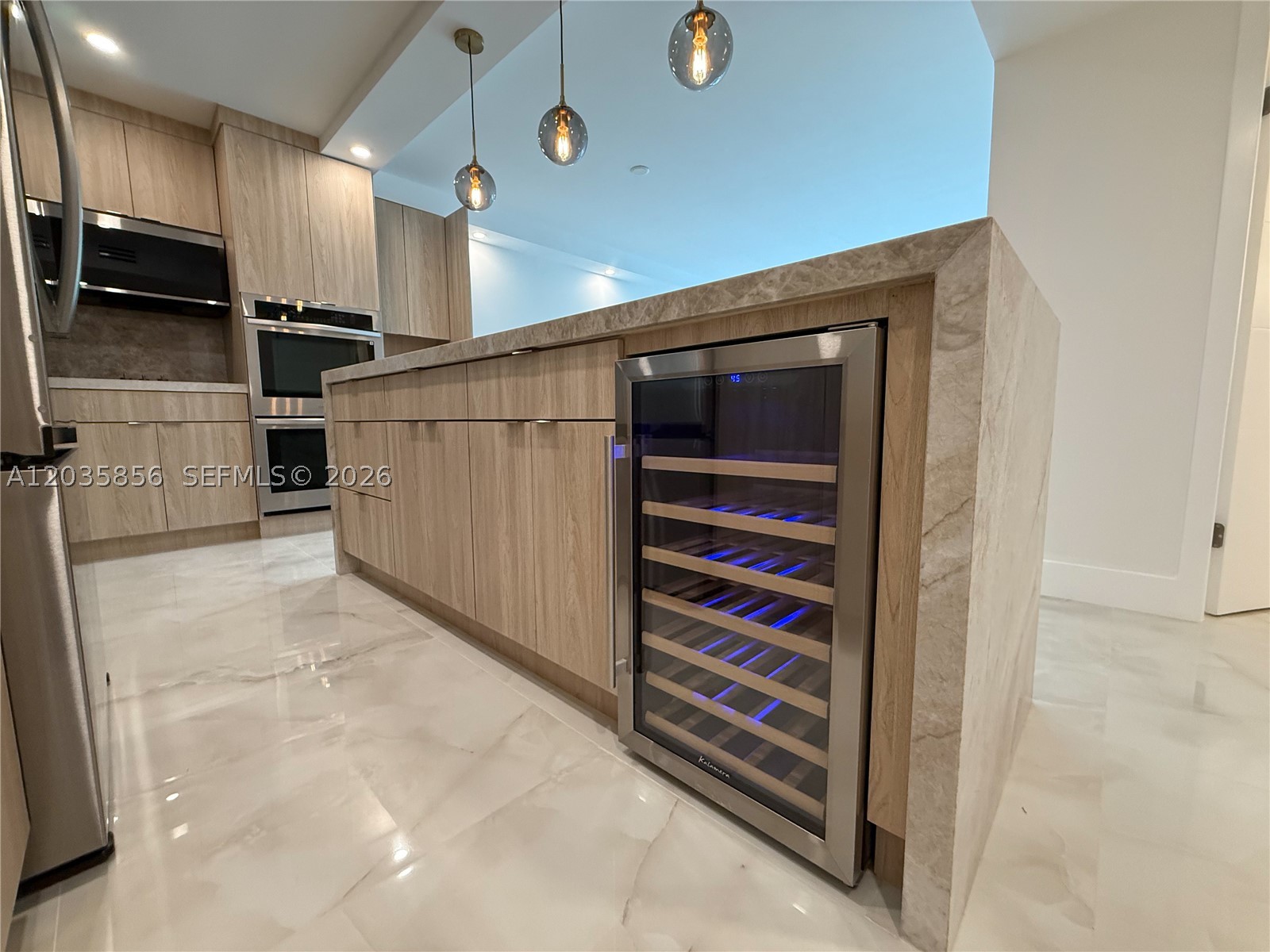 OCEANVIEW BUILDING A COND - Residential