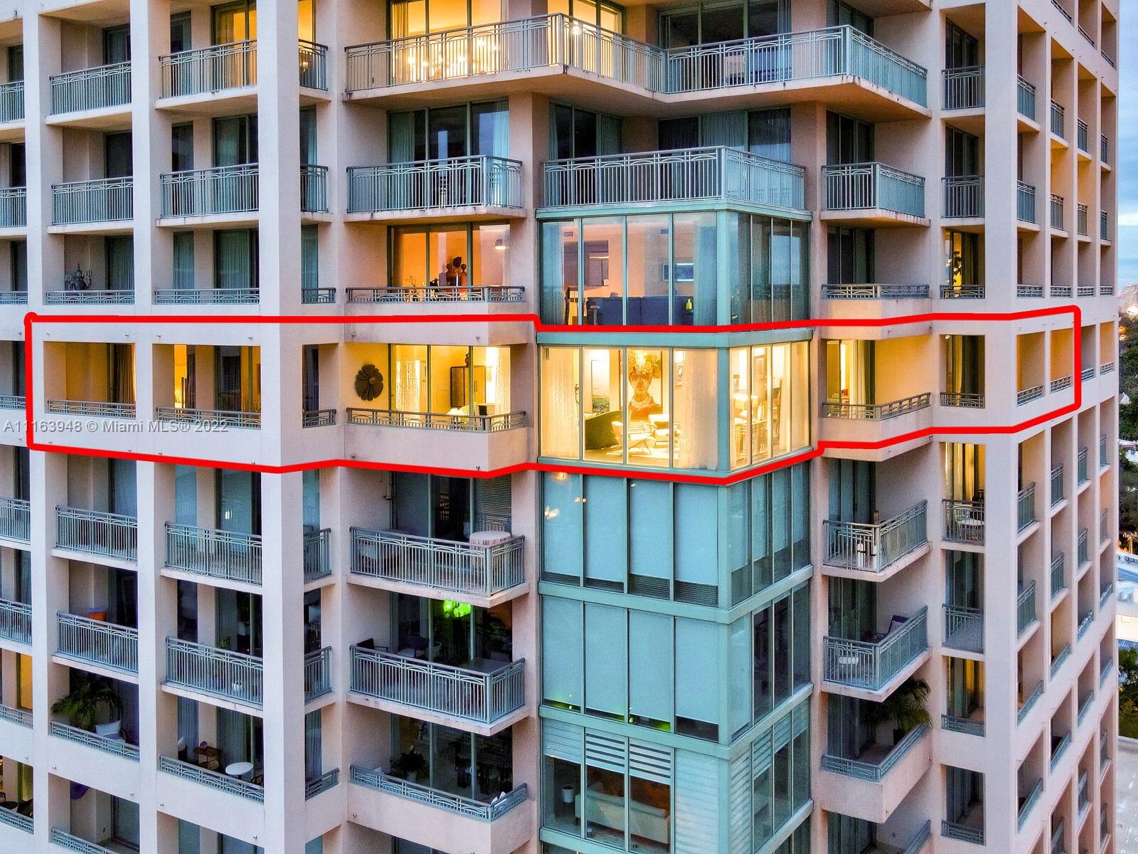 THE EXECUTIVE RESIDENCES - Residential