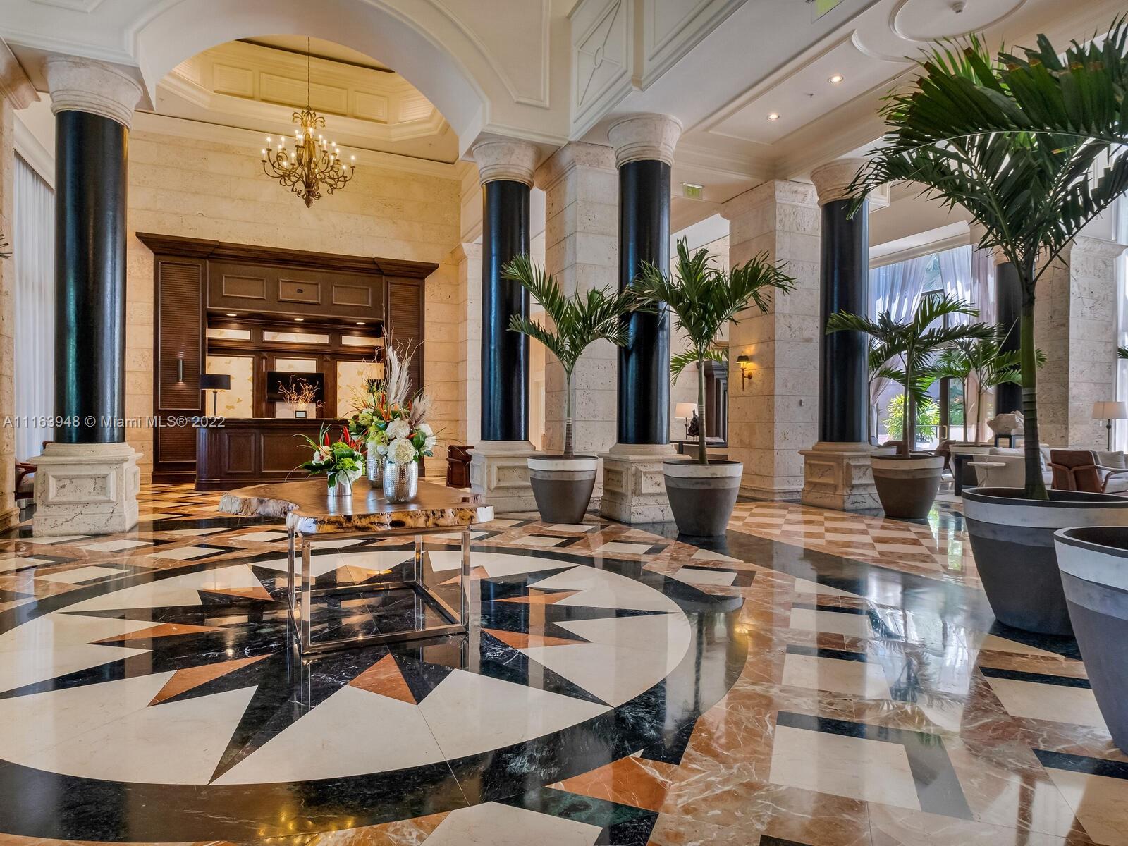 THE EXECUTIVE RESIDENCES - Residential