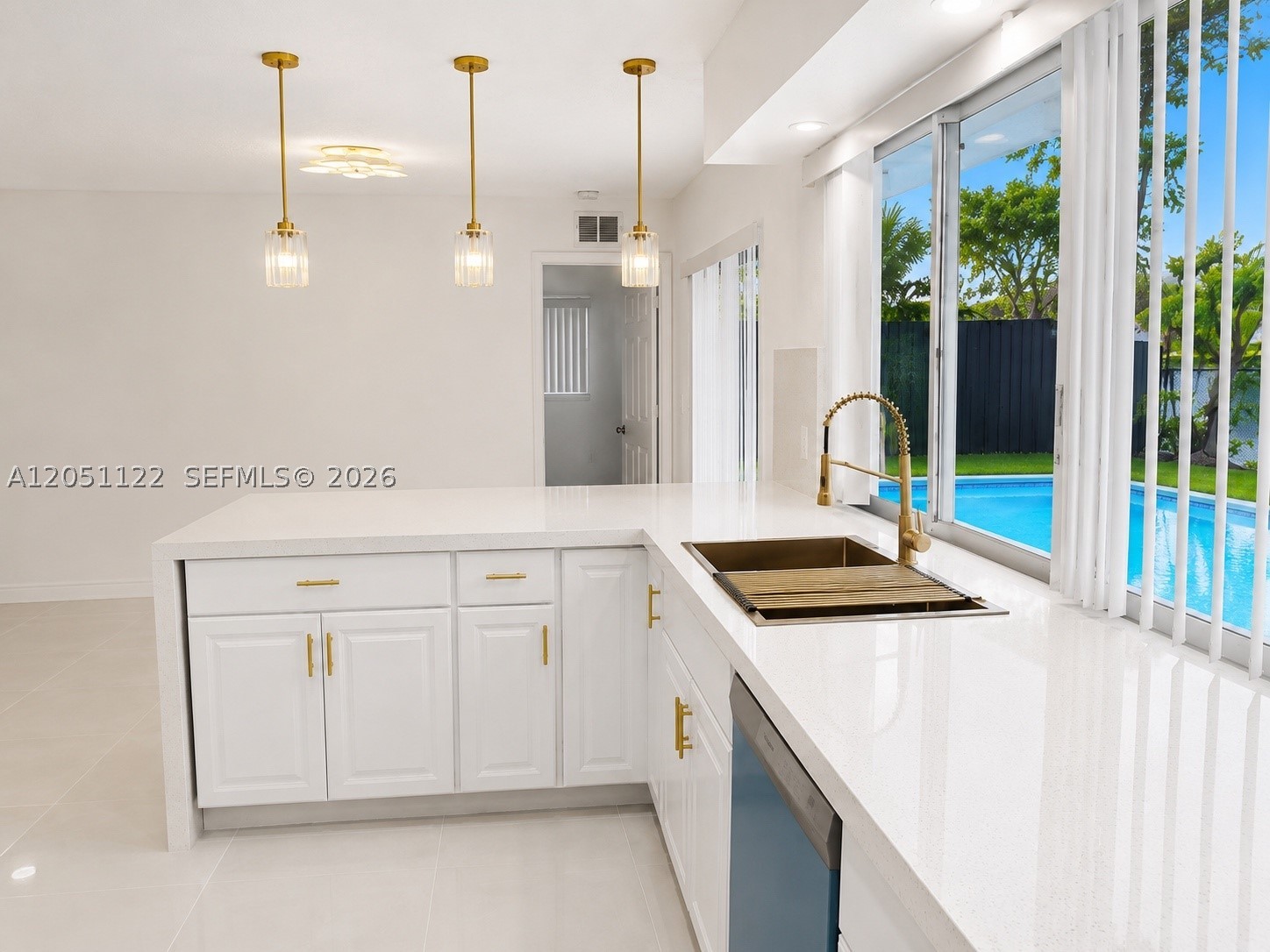 SUNRISE GOLF VILLAGE SEC - Residential