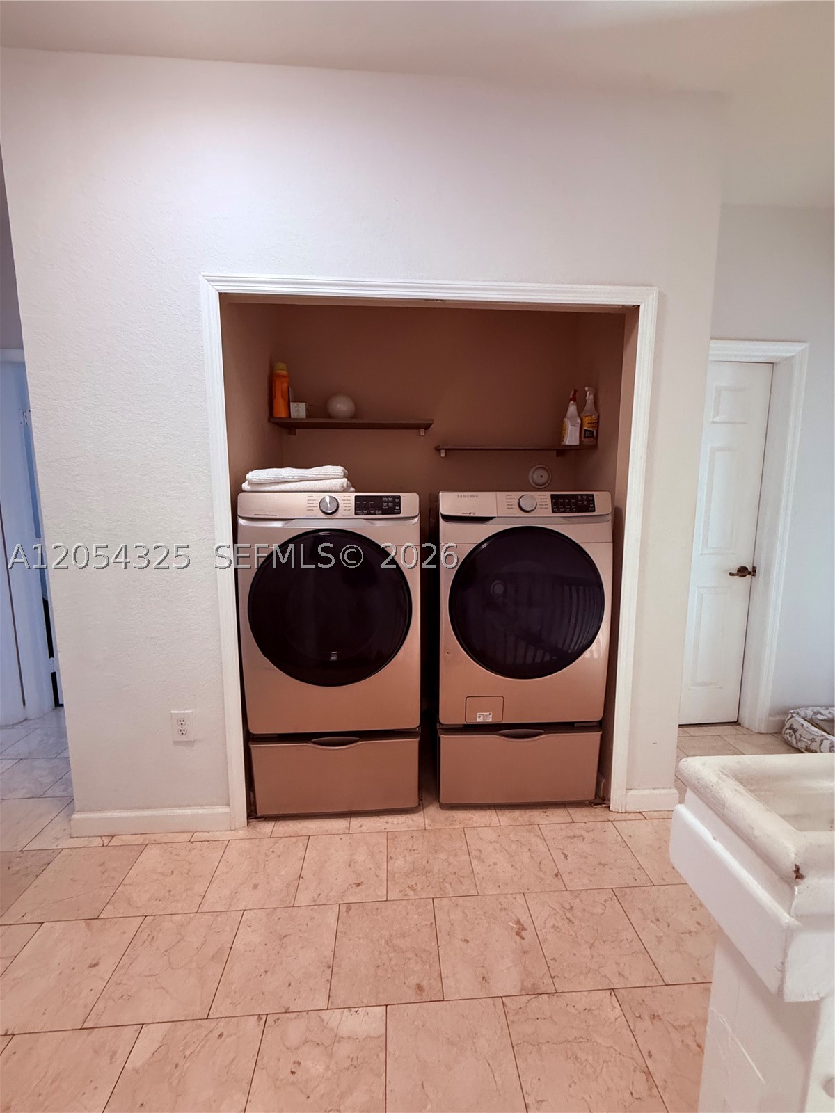 ISLANDS AT DORAL 1ST ADDN - Residential