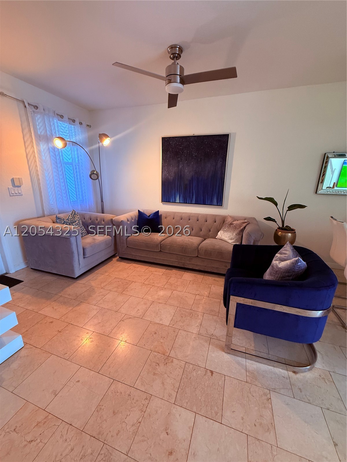 ISLANDS AT DORAL 1ST ADDN - Residential
