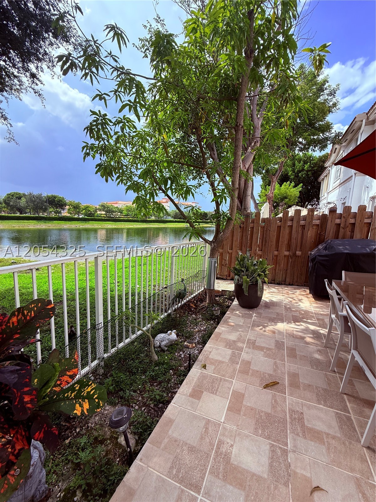 ISLANDS AT DORAL 1ST ADDN - Residential