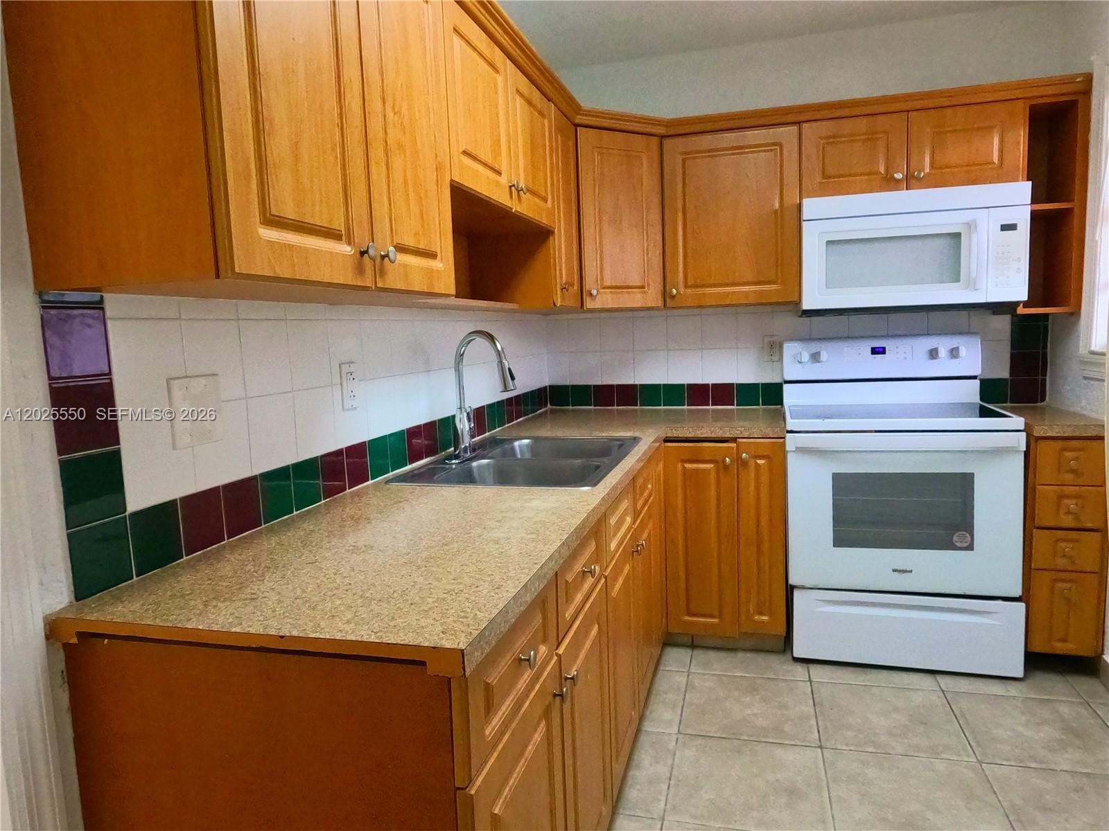 HOLT EST - Residential Lease