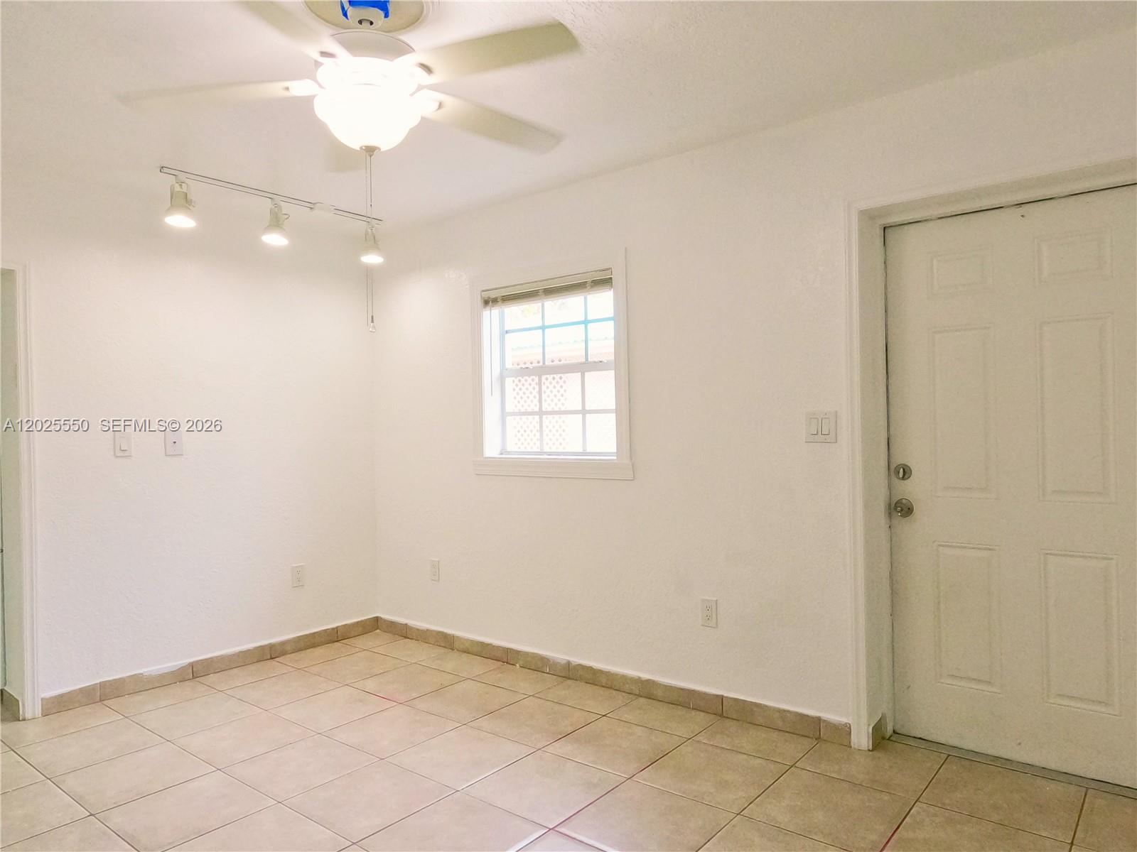 HOLT EST - Residential Lease