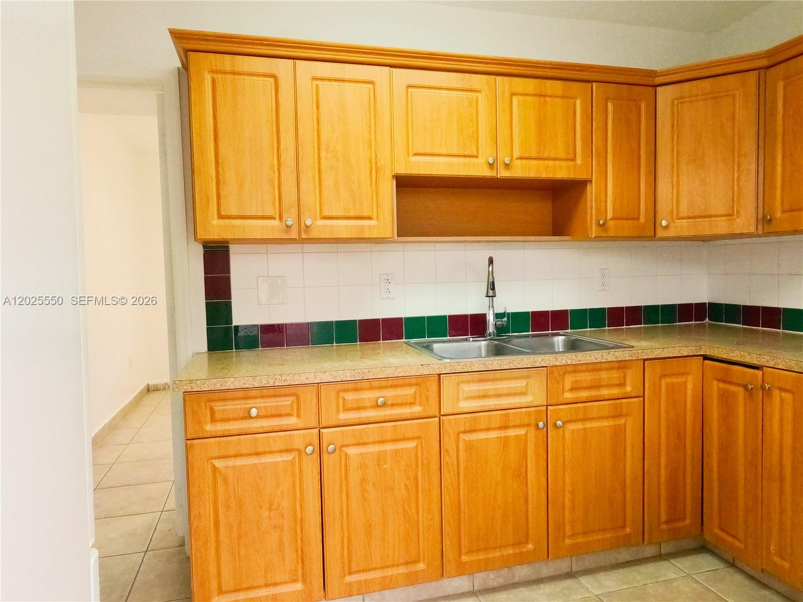 HOLT EST - Residential Lease