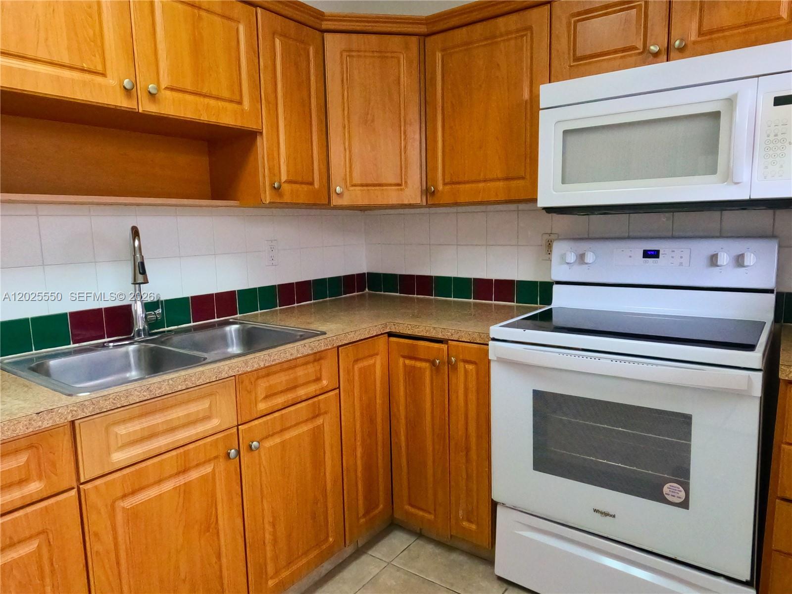 HOLT EST - Residential Lease