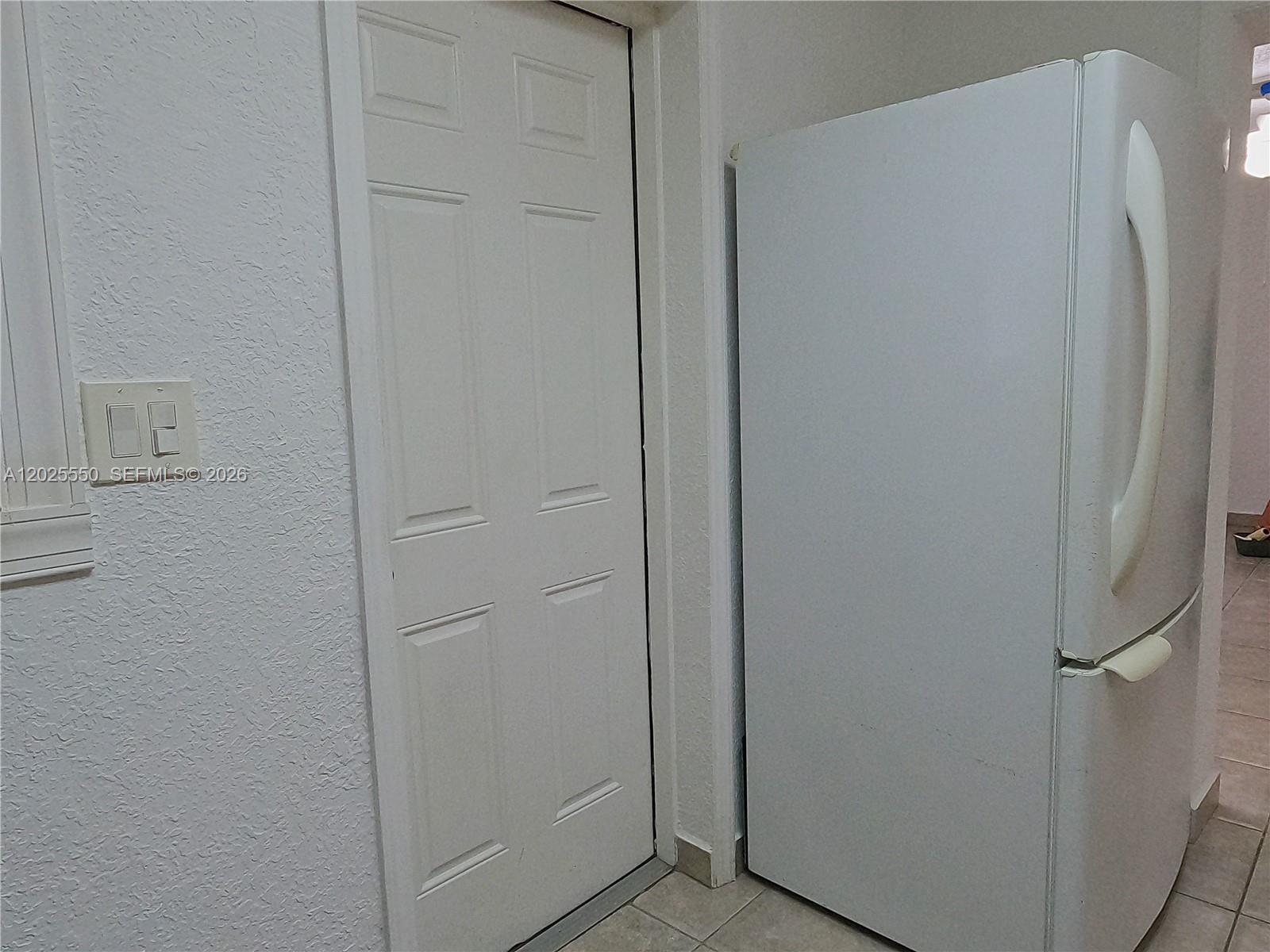 HOLT EST - Residential Lease