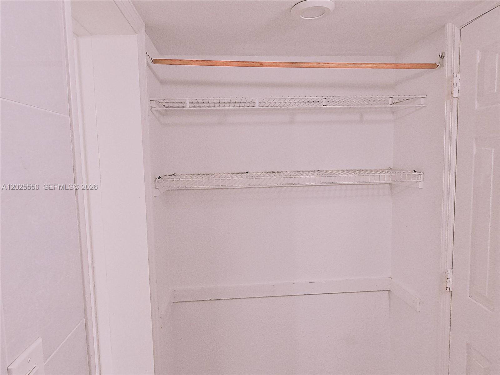 HOLT EST - Residential Lease