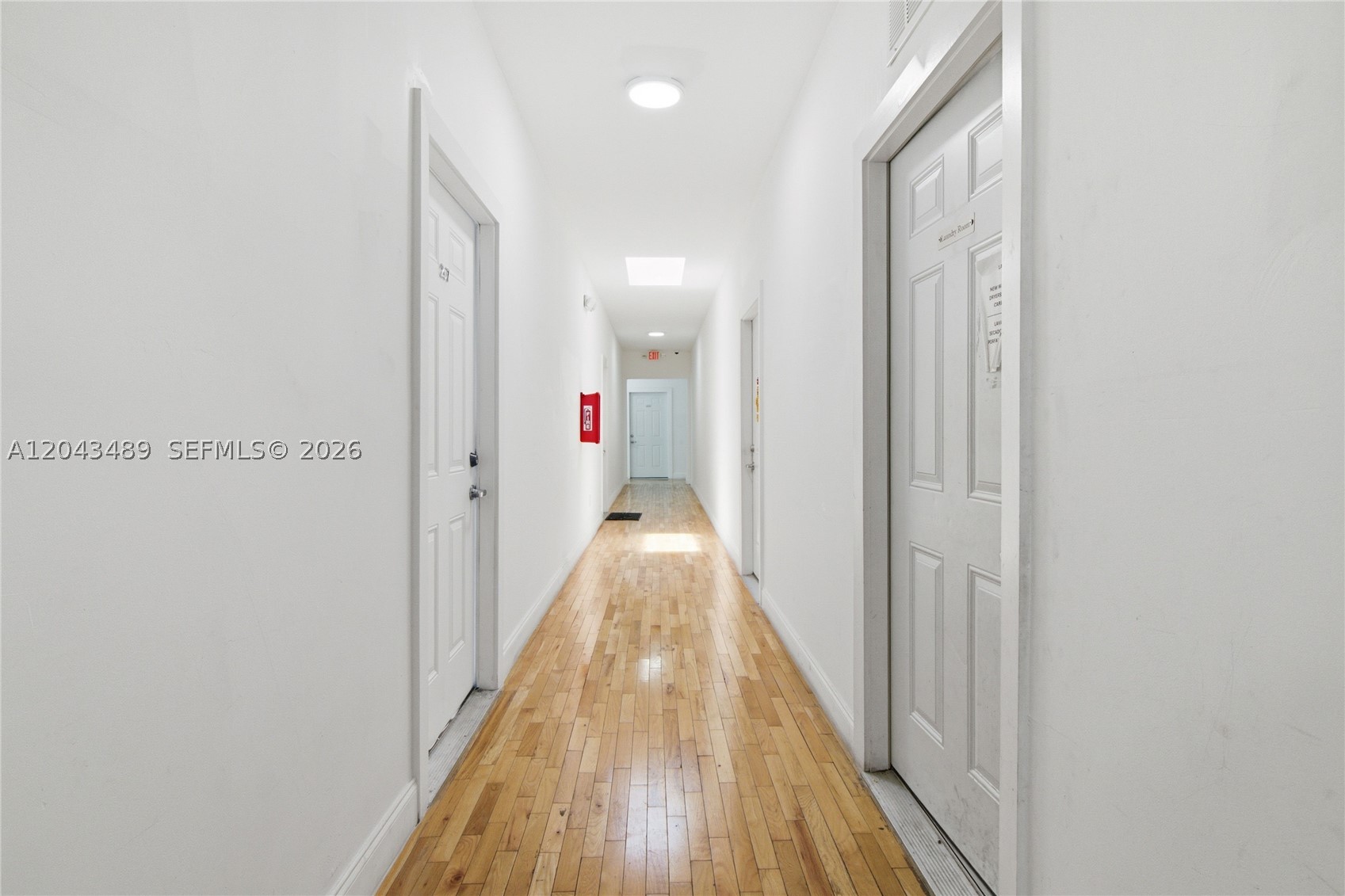 LAWRENCE ESTATE LAND CO - Residential Lease