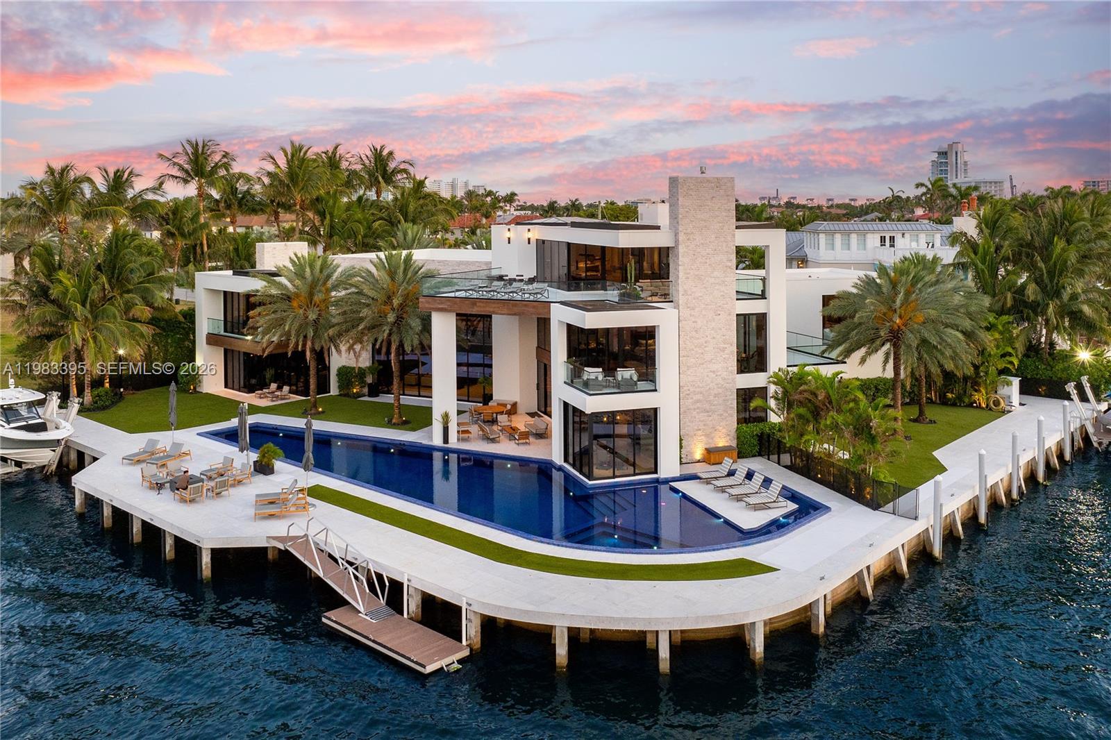 ISLA BAHIA - Residential