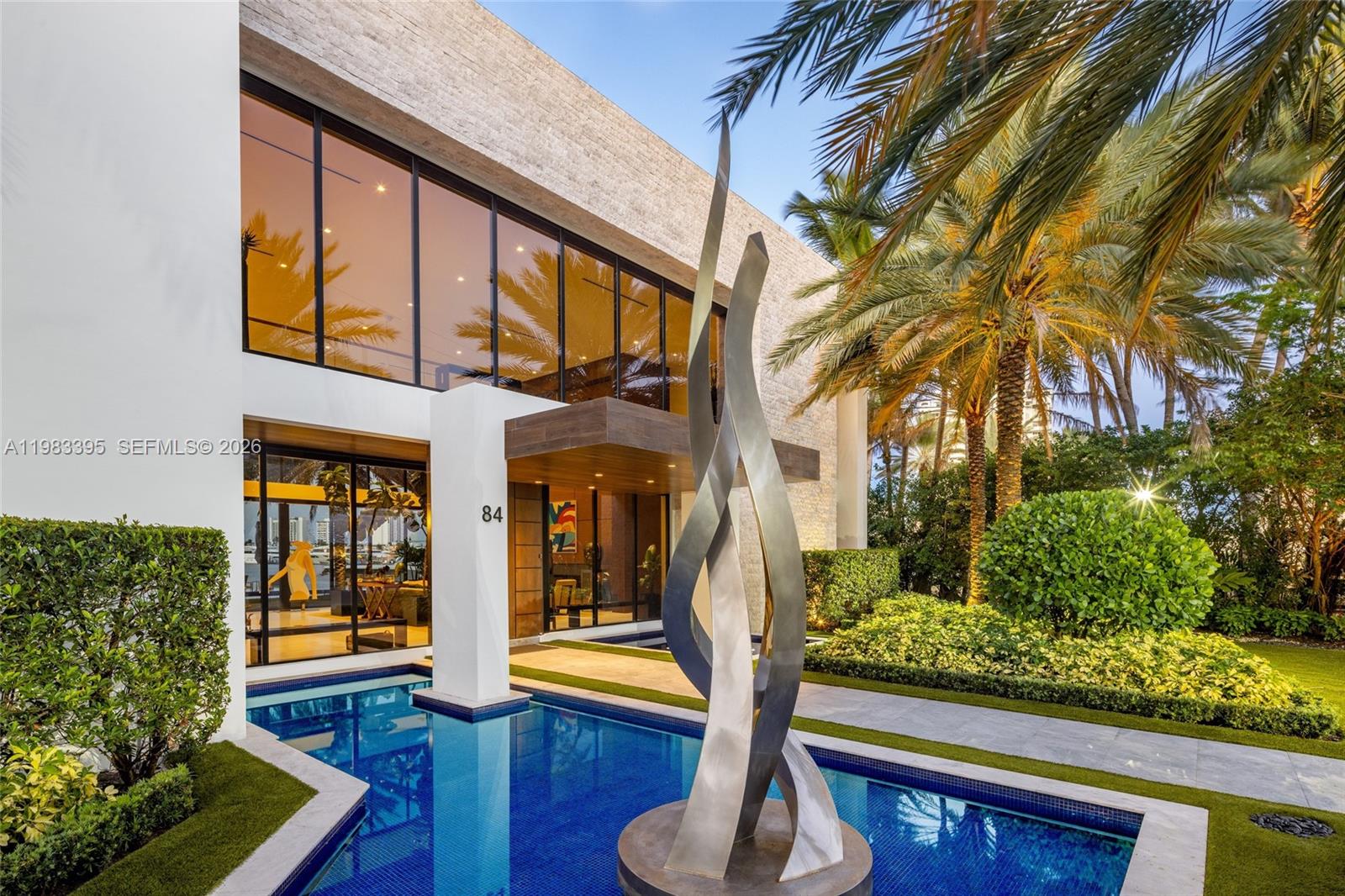 ISLA BAHIA - Residential