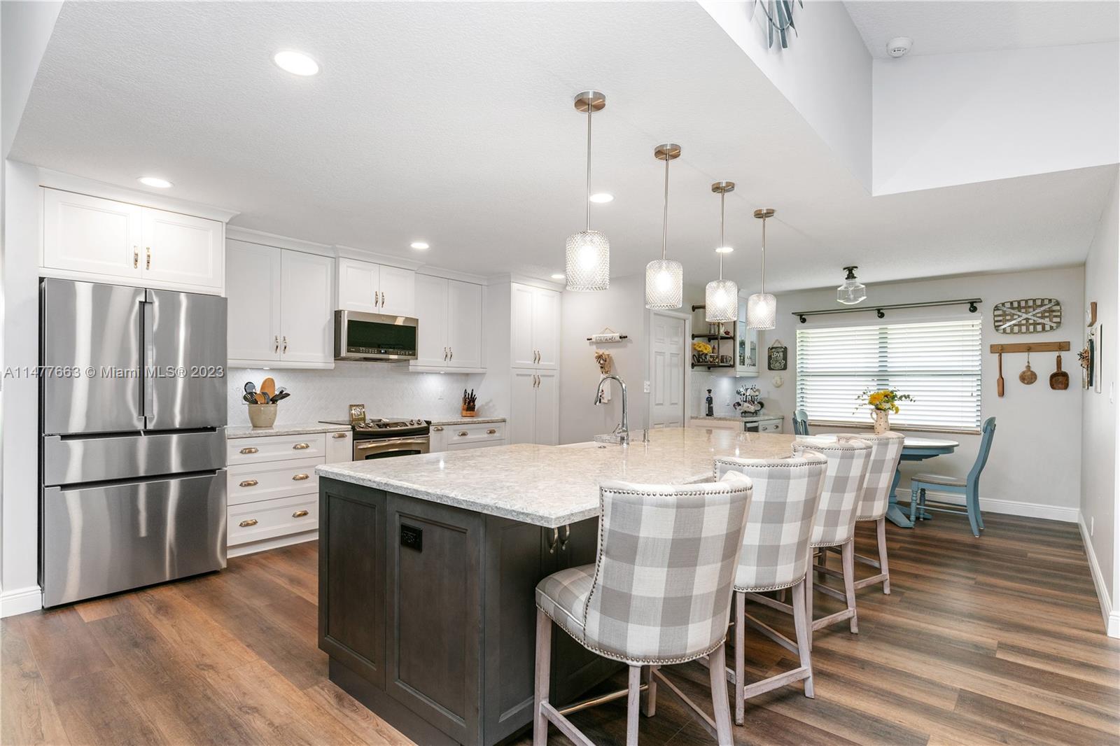 WEST GLEN - Residential