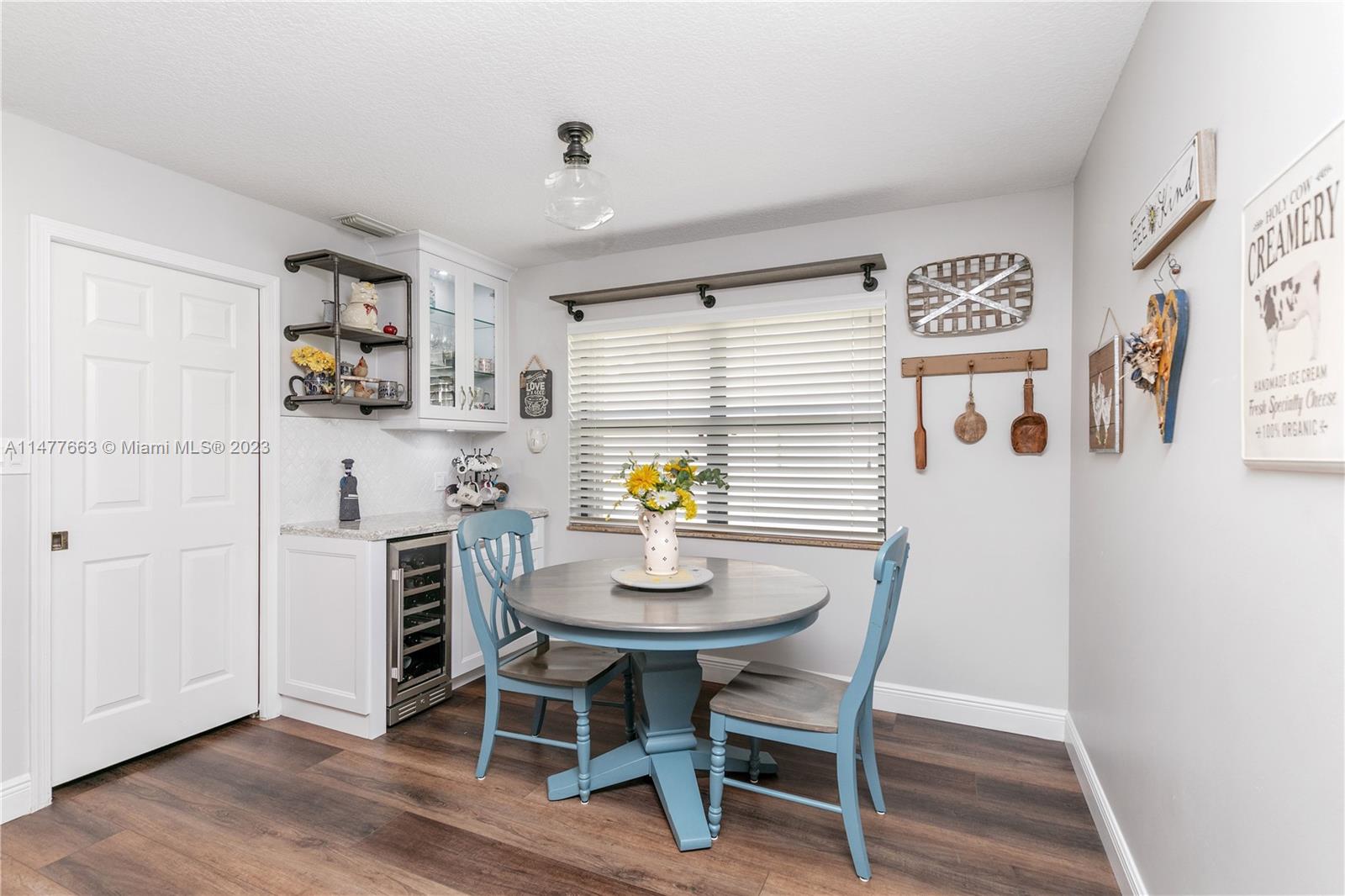 WEST GLEN - Residential