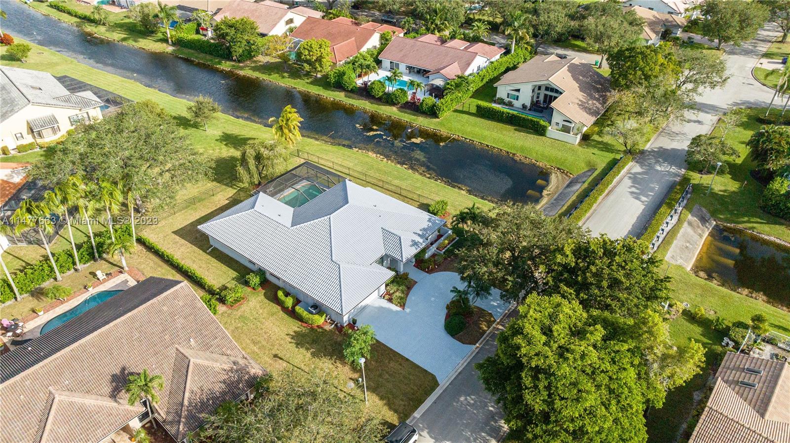 WEST GLEN - Residential