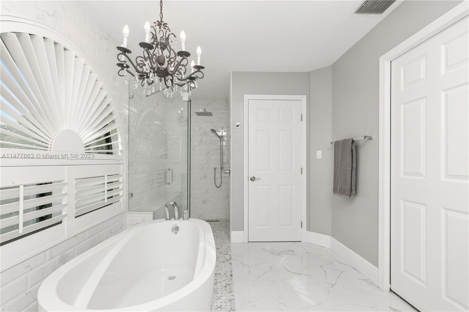 WEST GLEN - Residential