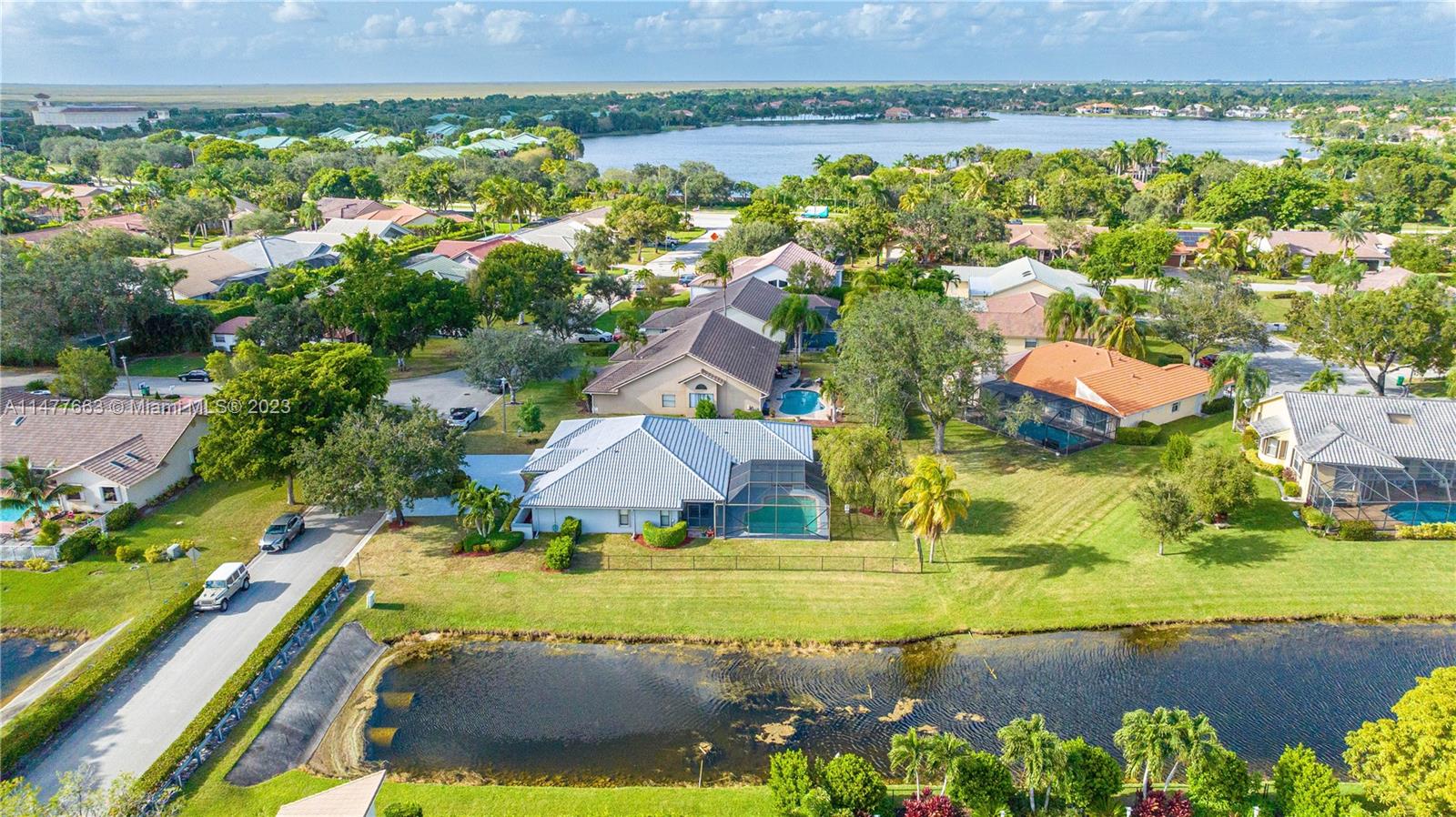 WEST GLEN - Residential