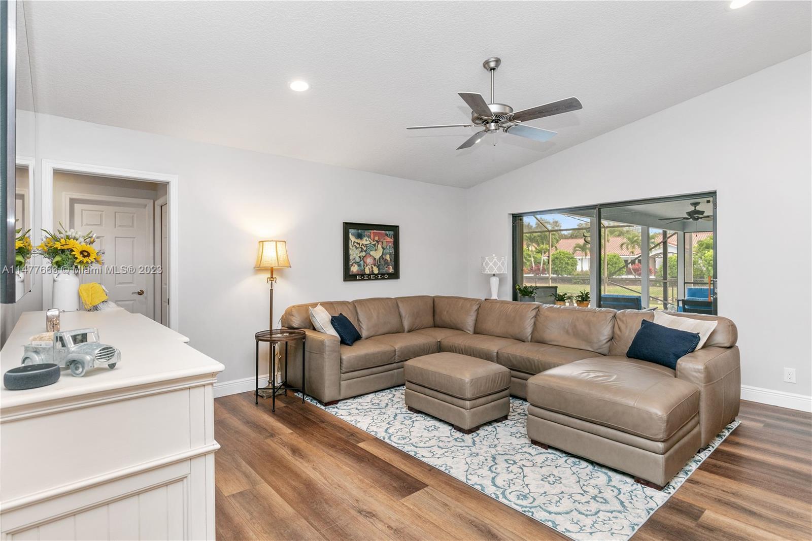 WEST GLEN - Residential