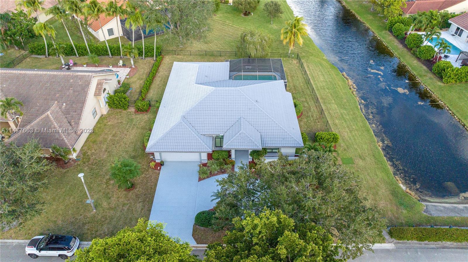 WEST GLEN - Residential